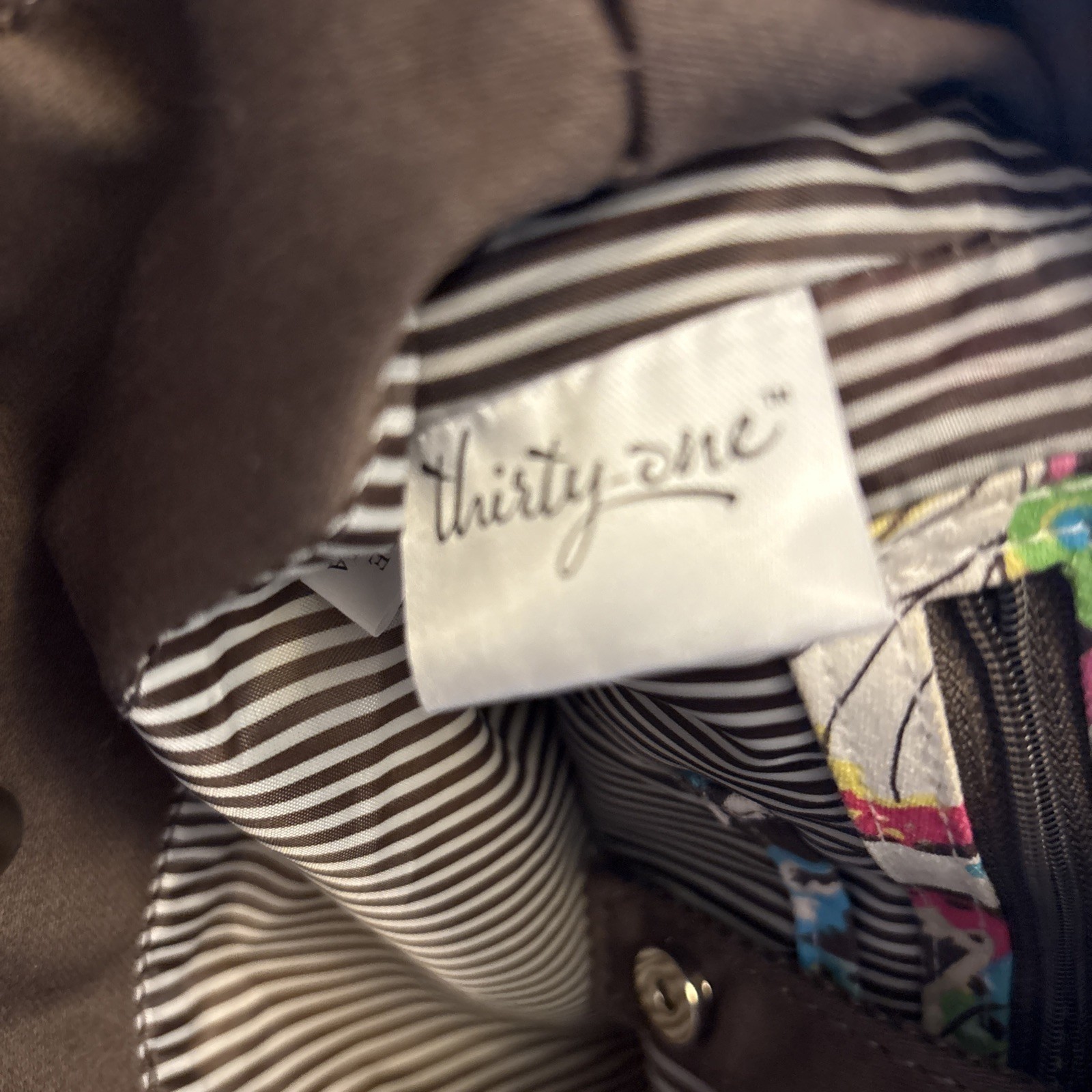Thirty-one Butterfly Purse Pre-owned Excellent Condition Flutter Pattern Retire