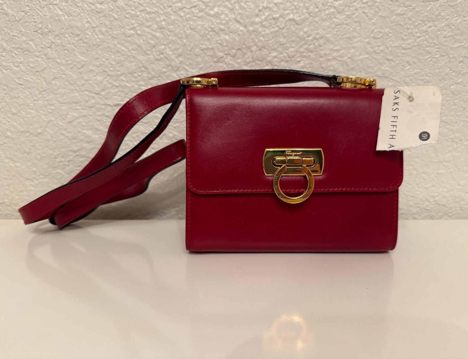 Salvatore Ferragamo Shoulder Crossbody Bag Gold Gancini Hardware Red Leather NWT