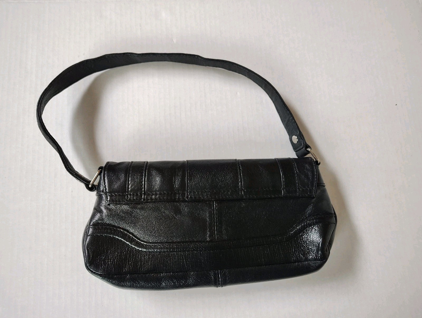 WILSONS LEATHER Maxima Black Leather Handbag Small Chic Vintage Purse