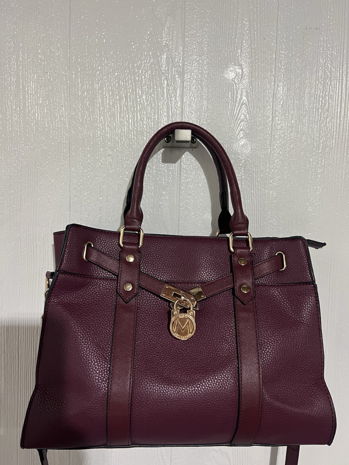 Mia K Maroon Shoulder Handbag/Purse Adjustable Strap Zipper Closure