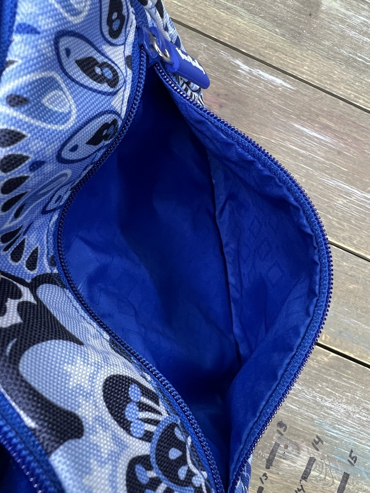 NWOT VERA BRADLEY Blue Star Medallion Fanny Style Pack Zipper Pockets Polyester