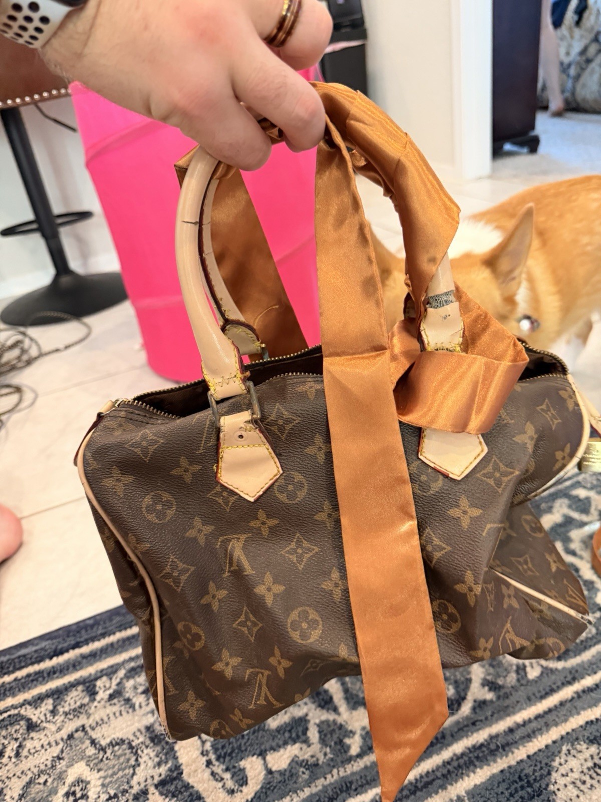 Louis Vuitton Monogram Speedy Satchel Top Handle Zip Brown Gold Bag Charm Small