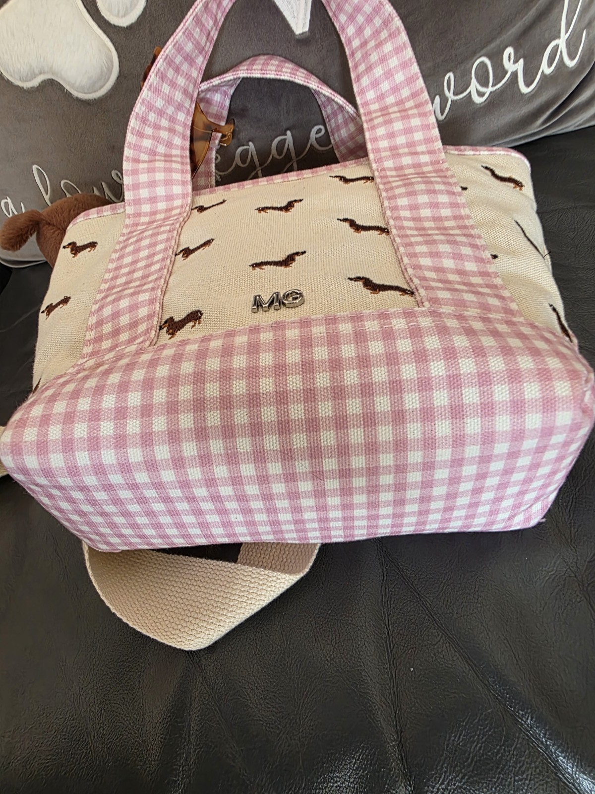 Madden Girl Dachshund Gingham Tote Bag Zip Lined Bag Charm Bow Chain Dixie NWT