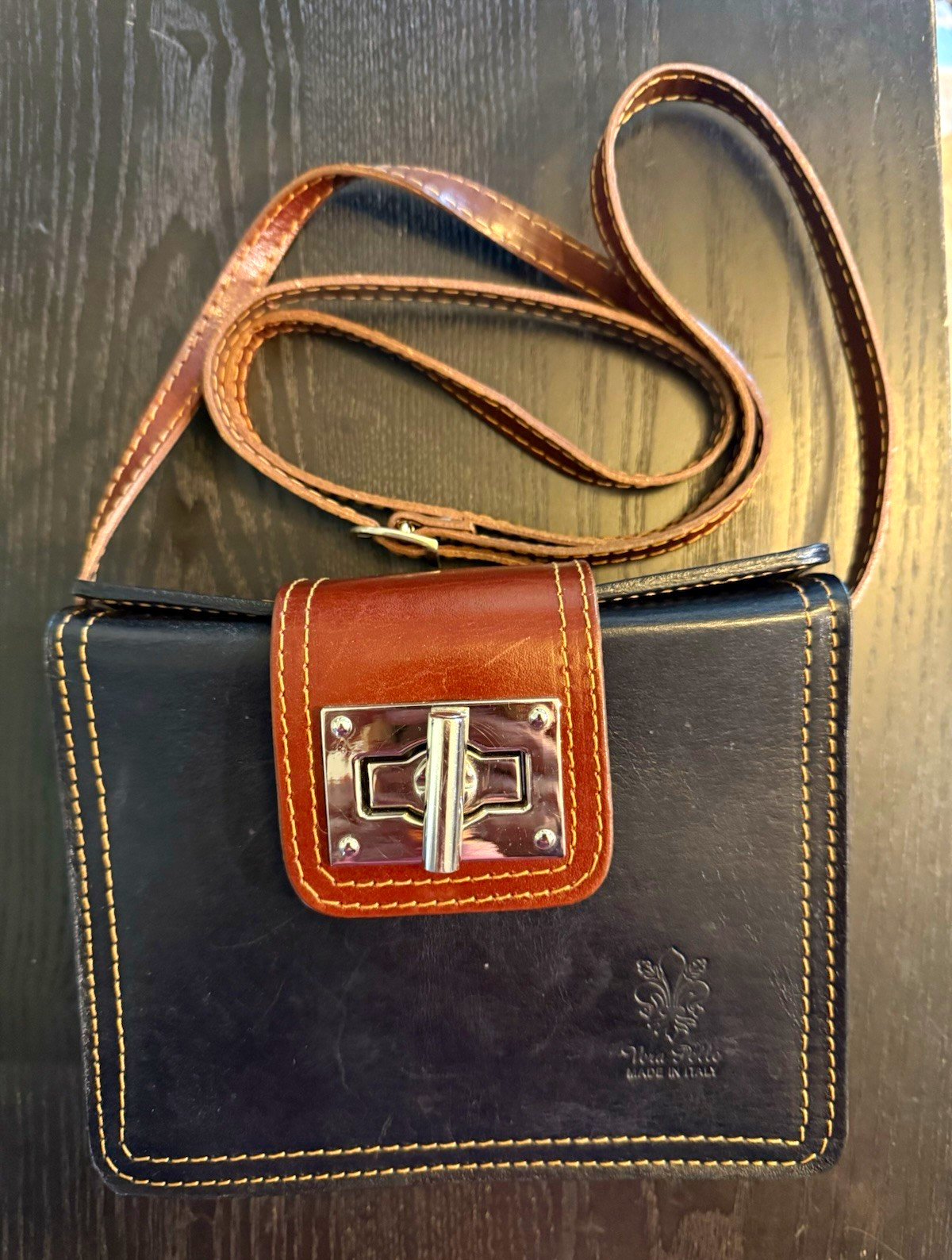 Vera Pelle Made in Italy Black & Brown Turn Lock Shoulder Bag Strap Pockets