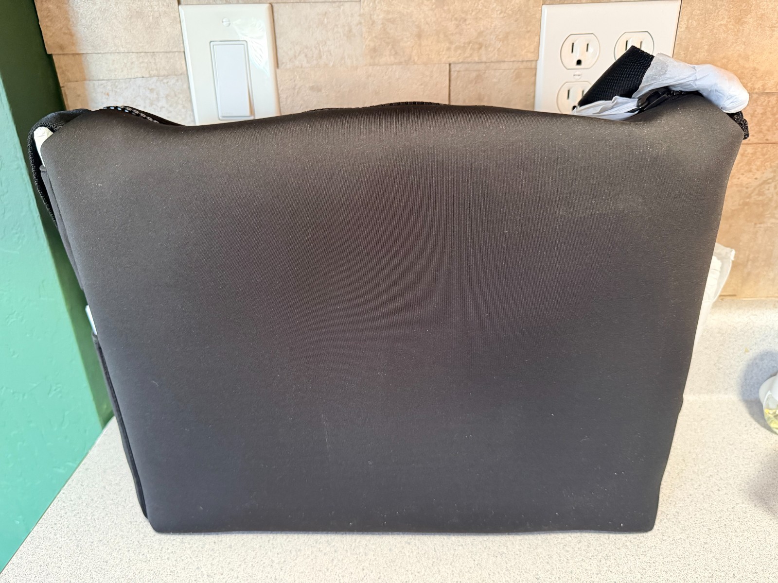Dagne Dover Black Enzo Messenger Bag and Pouch – Unisex