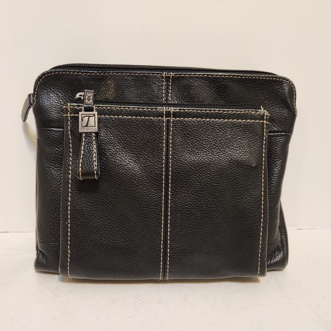 Tignanello Black Pebbled Leather Crossbody Purse Organizer Shoulder Bag