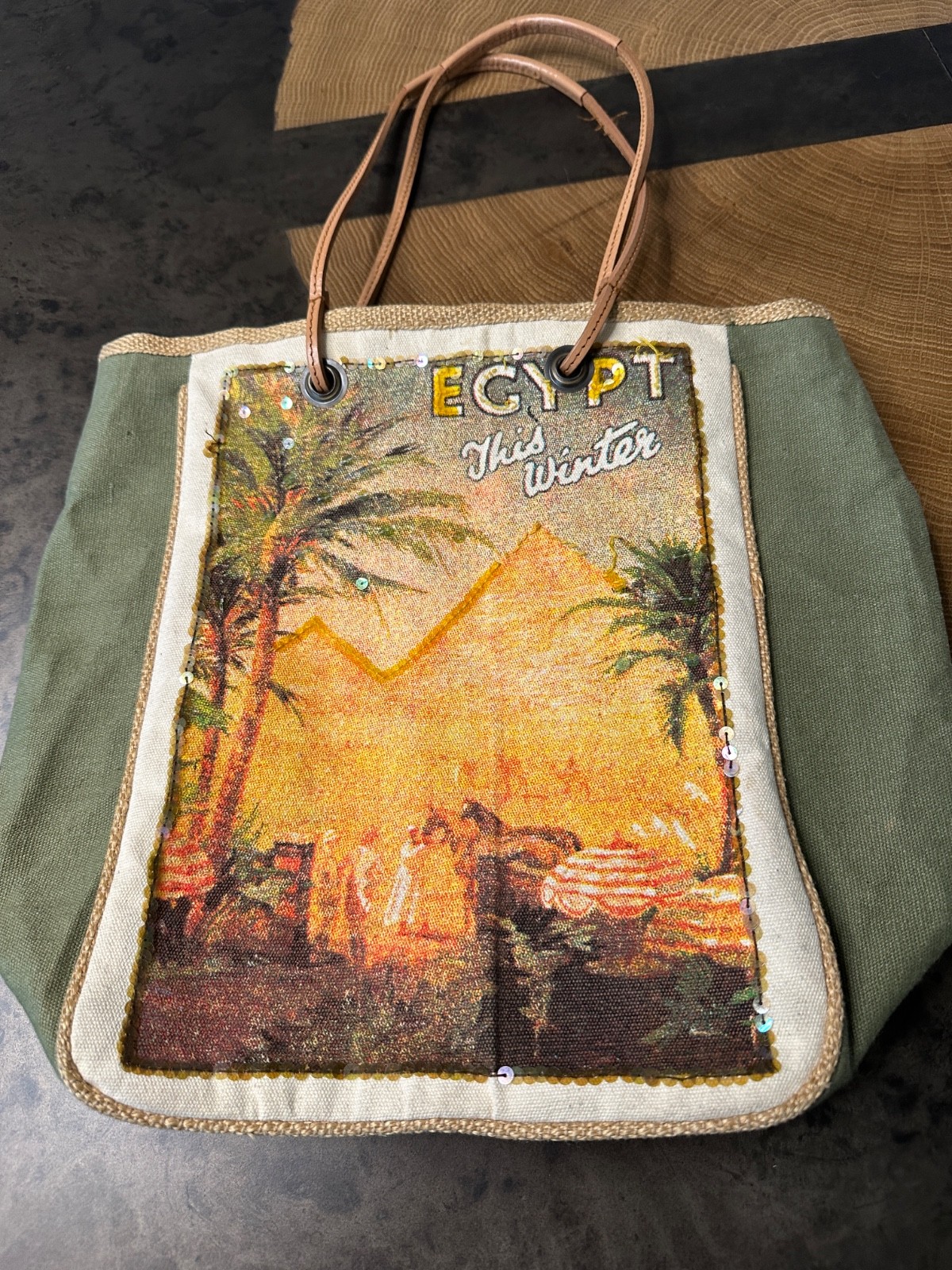 VTG FIELD GEAR GRAPHIC EGYPT THIS WINTER CANVAS TOTE LEATHER STRAPS
