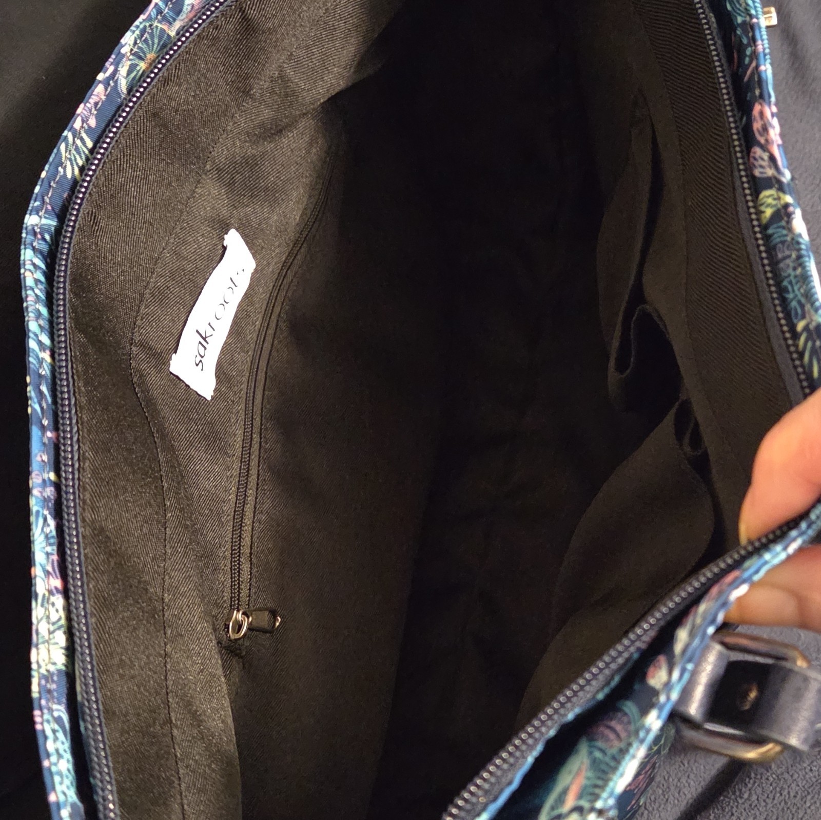 Sakroots Blue Pink Green Floral Tote Double Handles Zip Top Pockets Lined Charm