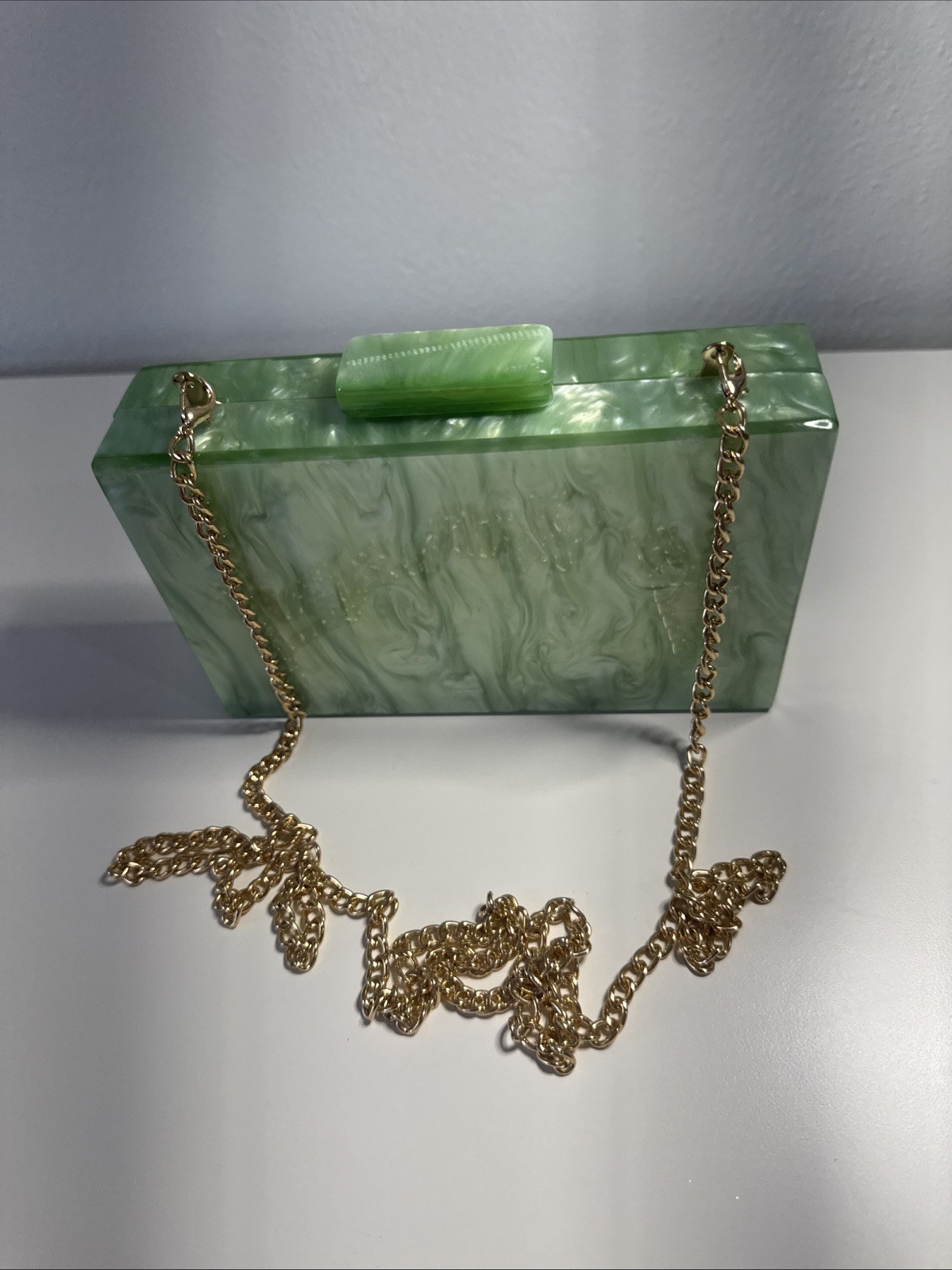 Women Acrylic Magnetic Closure Clutch Wedding Clutch Bag with Gold Chain Green