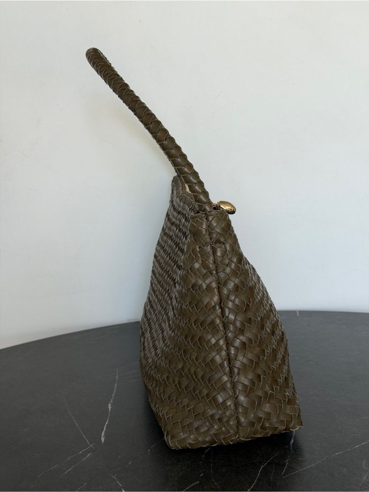 Madewell The Signature Woven Shoulder Bag (Color: Coffee Bean)
