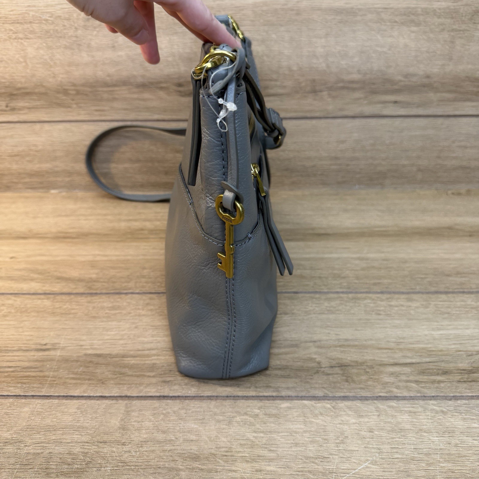 Fossil Fiona Crossbody Bag Purse Gray Leather 12×9 Zip Pocket W Key Chain Strap