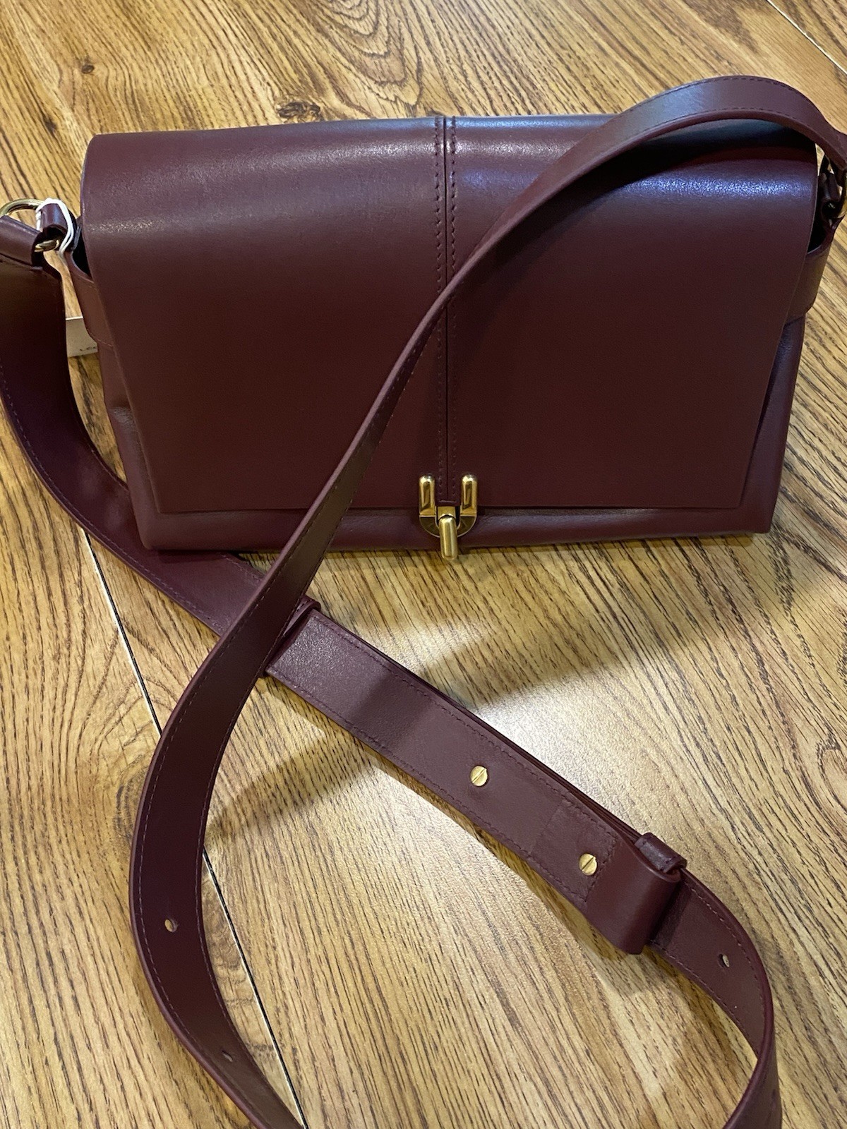 Leo et Violette Le Marcia Crossbody and Shoulder Leather Bag Bordeaux NWT