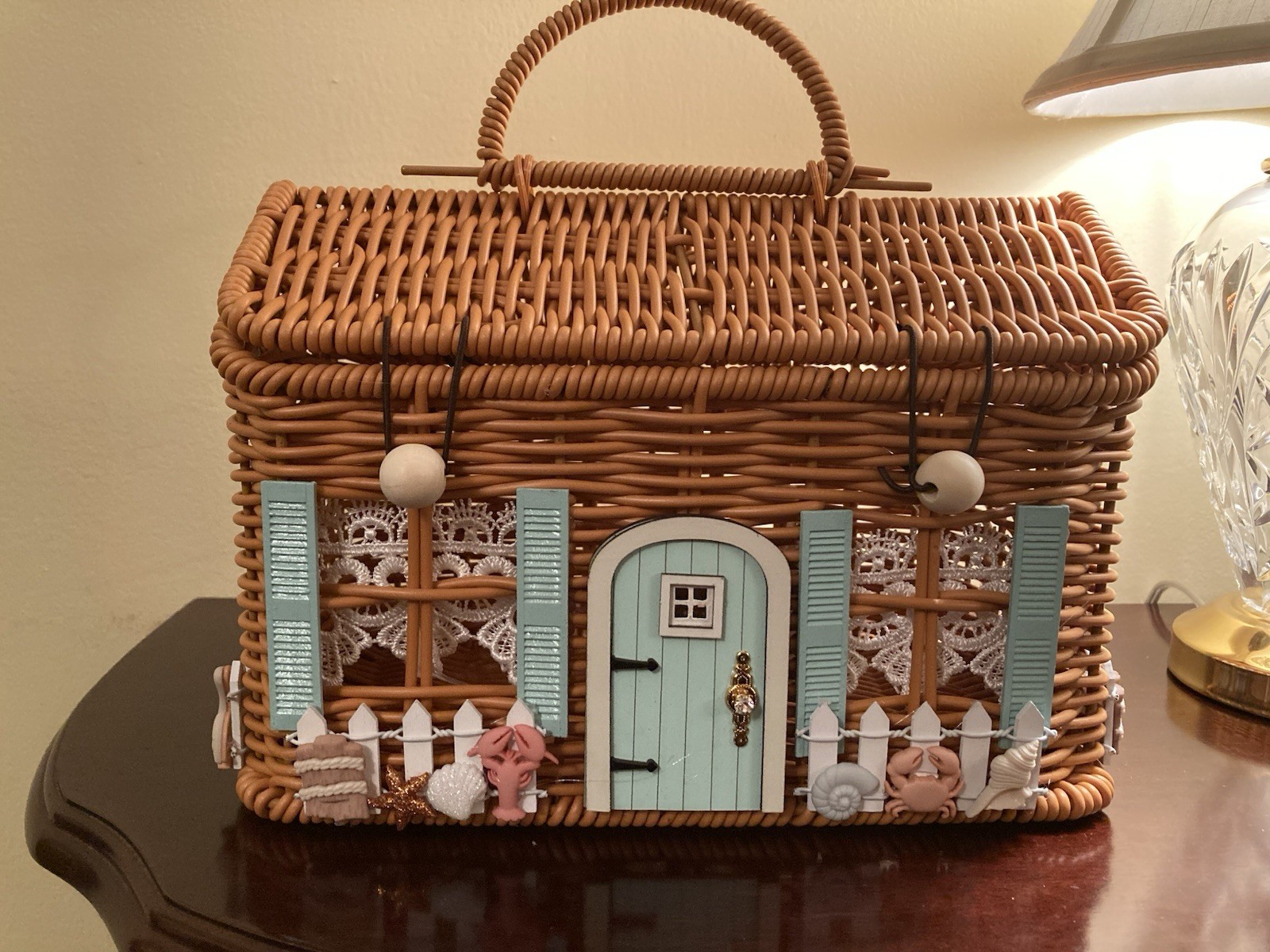 Vacation Wicker Cottage Purses
