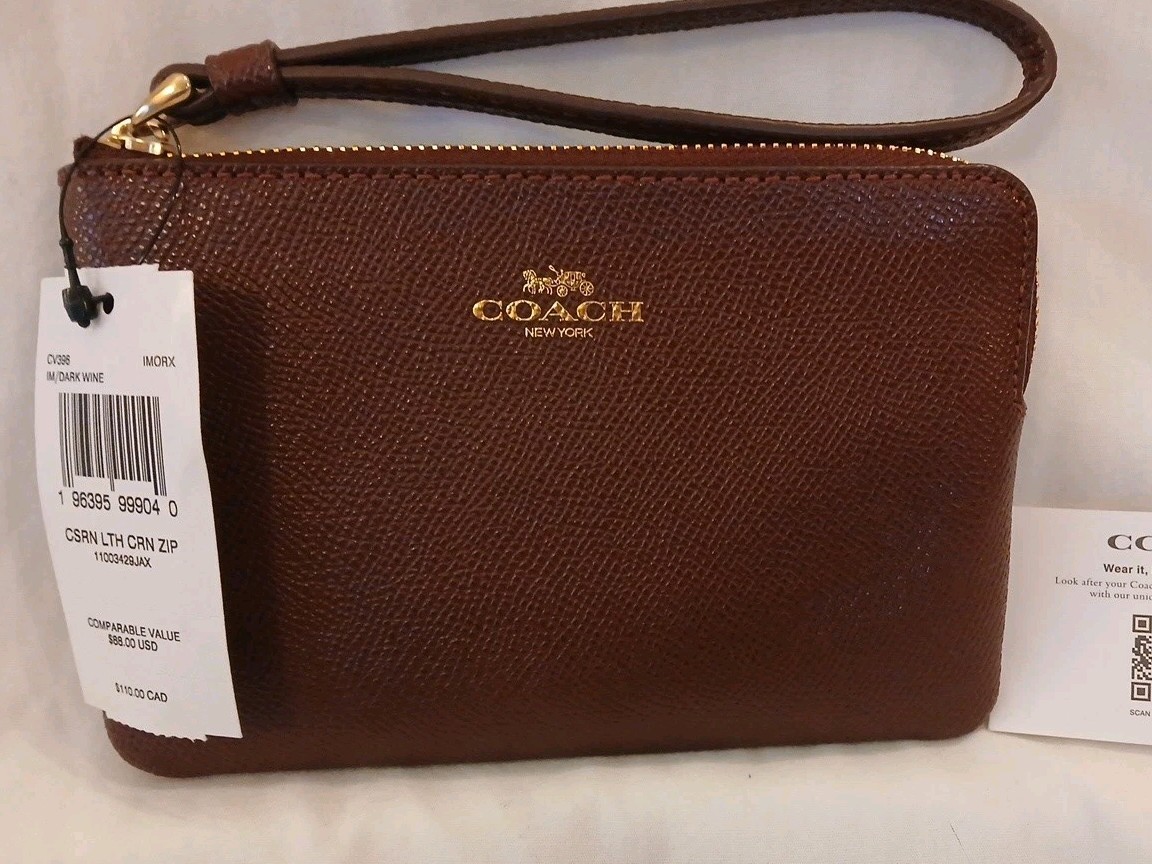 NWT Coach Corner Zip Wristlet Dark Wine Leather CV396 + Dust Bag