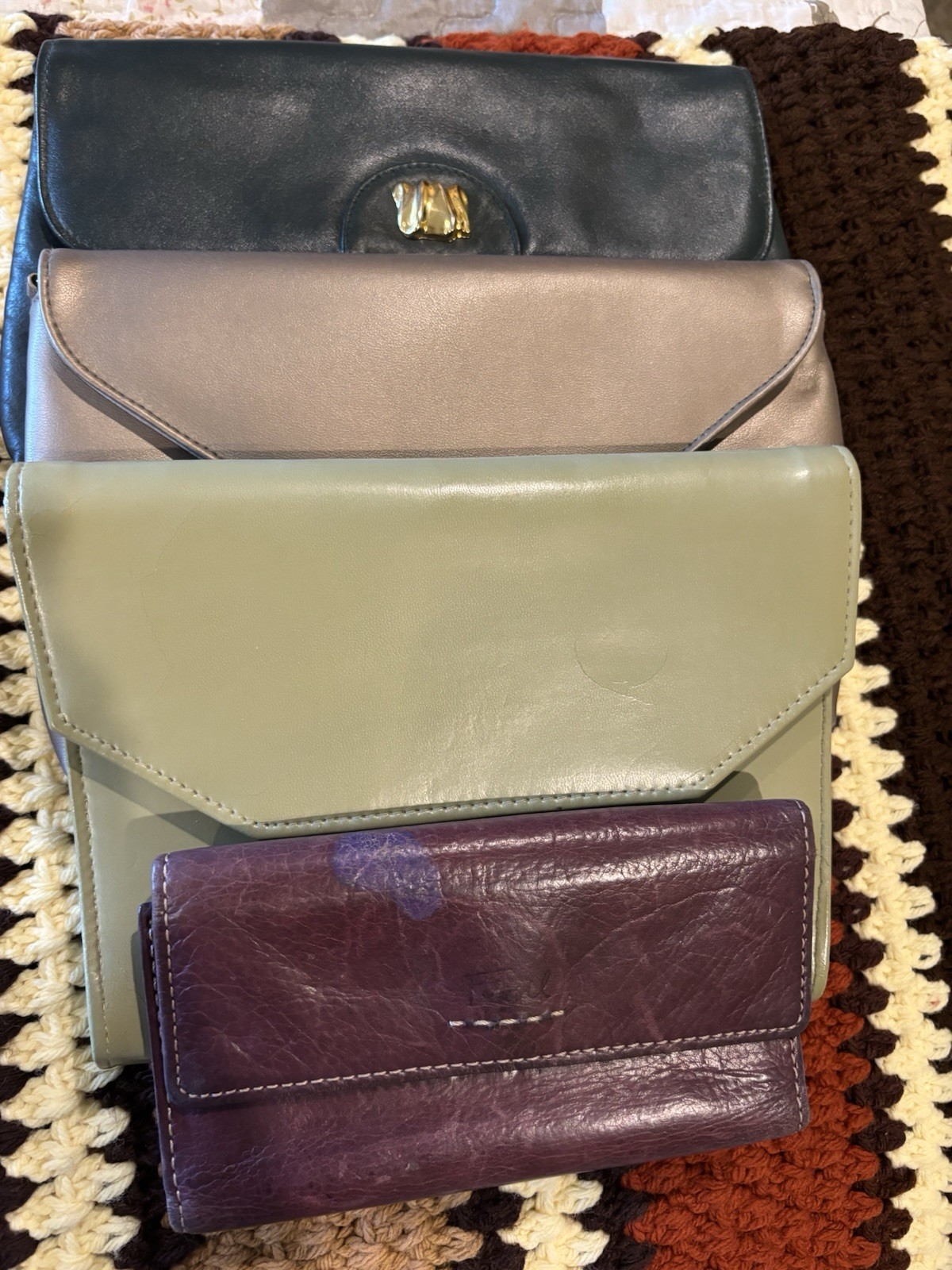 Lot of 4 clutch/wallet, Dk blue cabin creek, fossil has discoloration AS IS