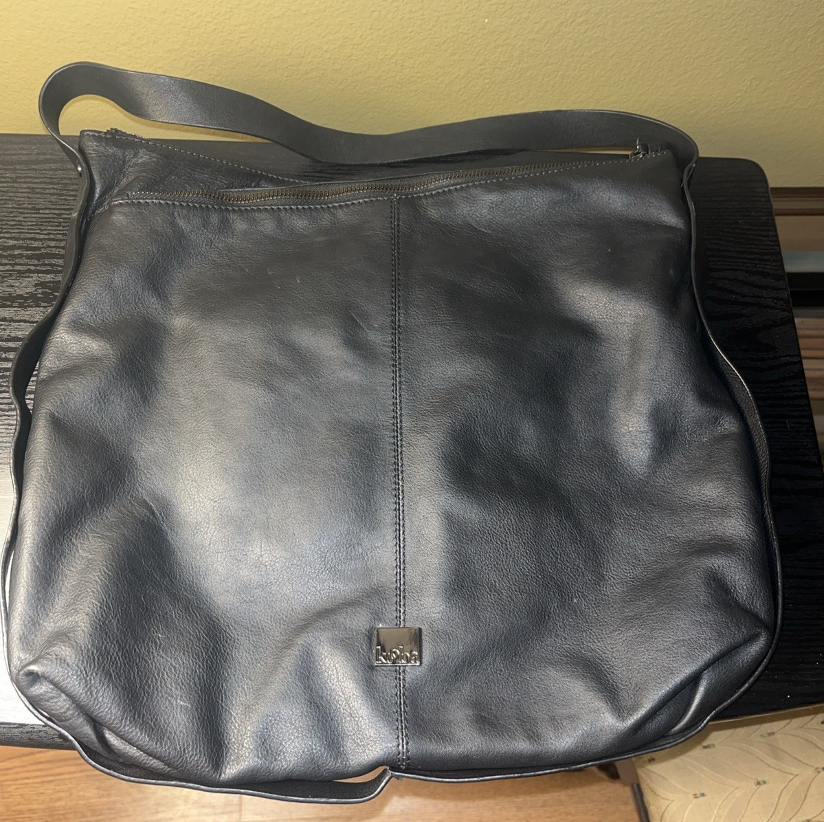 Kooba Women’s Stratford Hobo Bag With Shoulder Strap- Leather (Black)