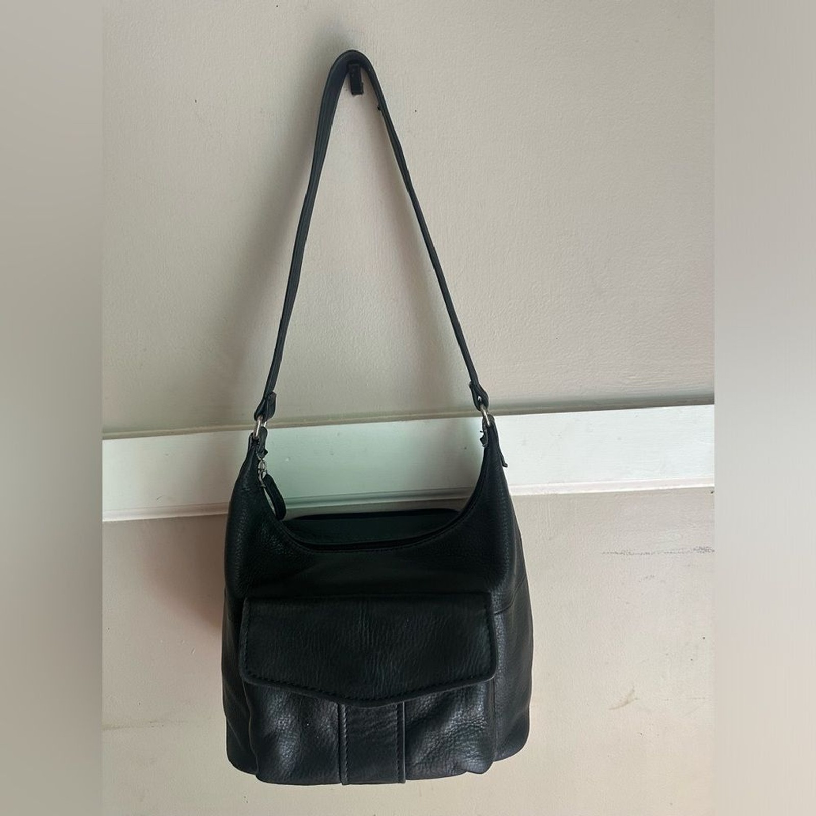 Fossil model typically featuring a functional front pocket