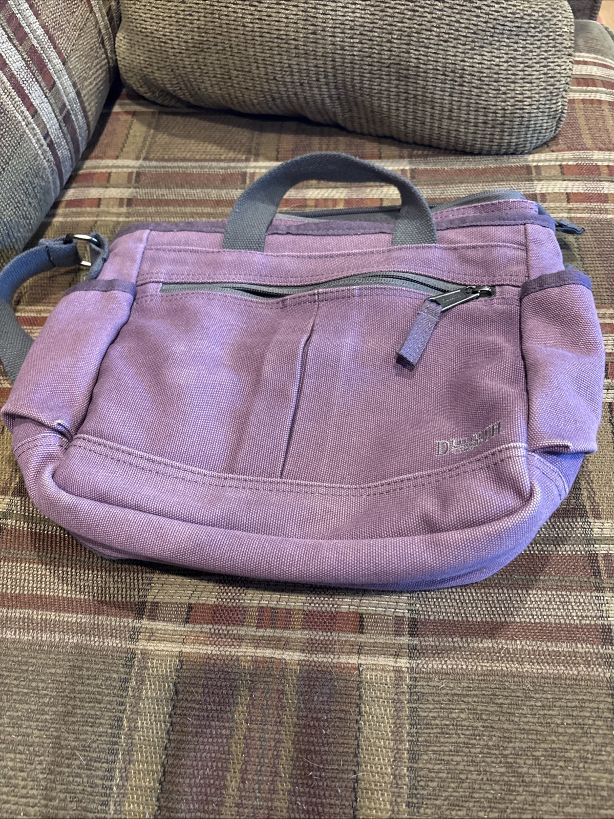 Duluth Trading Co Light Purple Canvas Travel Sling Bag Crossbody Purse Large
