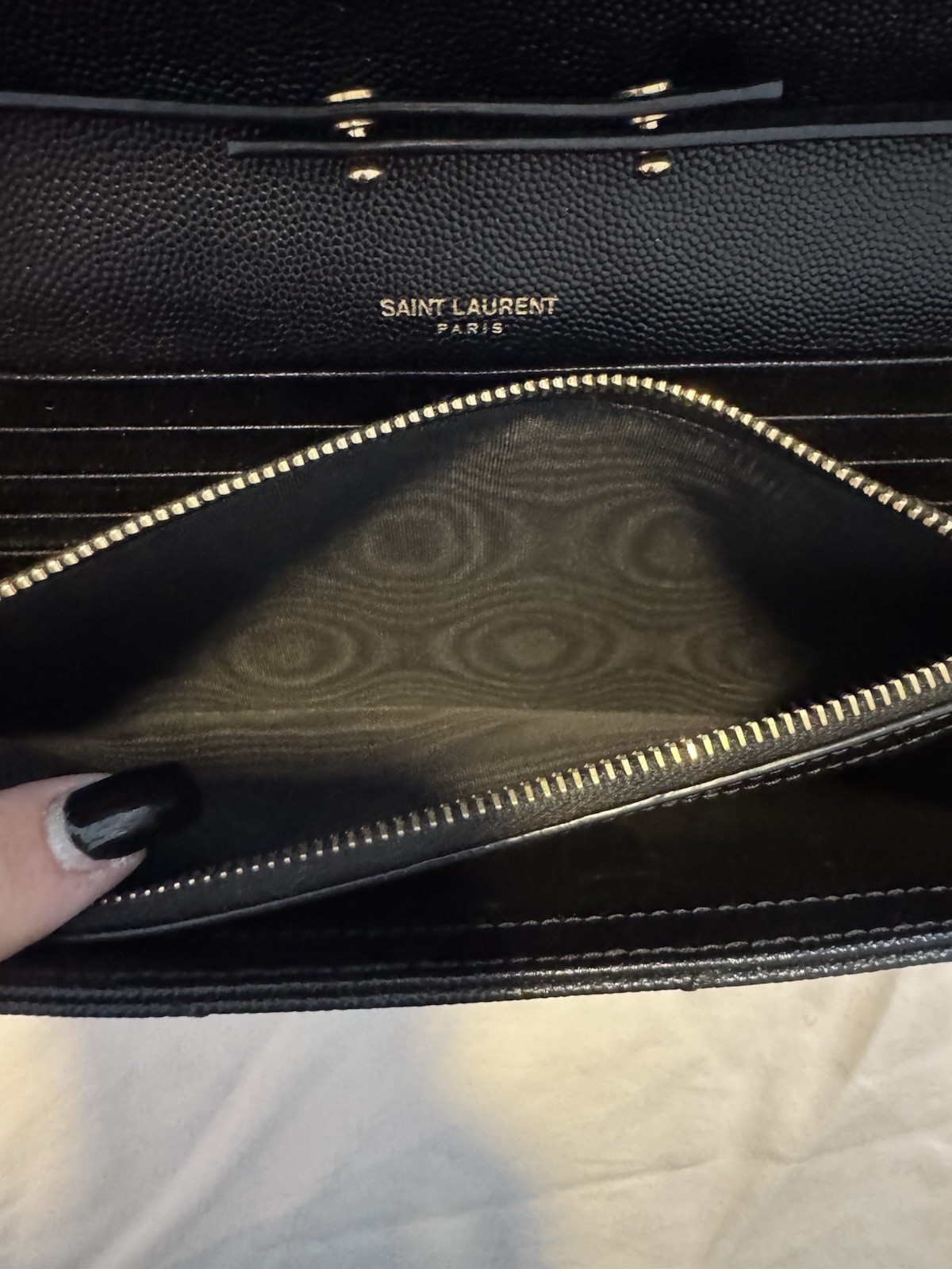 *NWT*Saint Laurent Monogram Cassandre Chain in Grain De Poudre Leather Crossbody