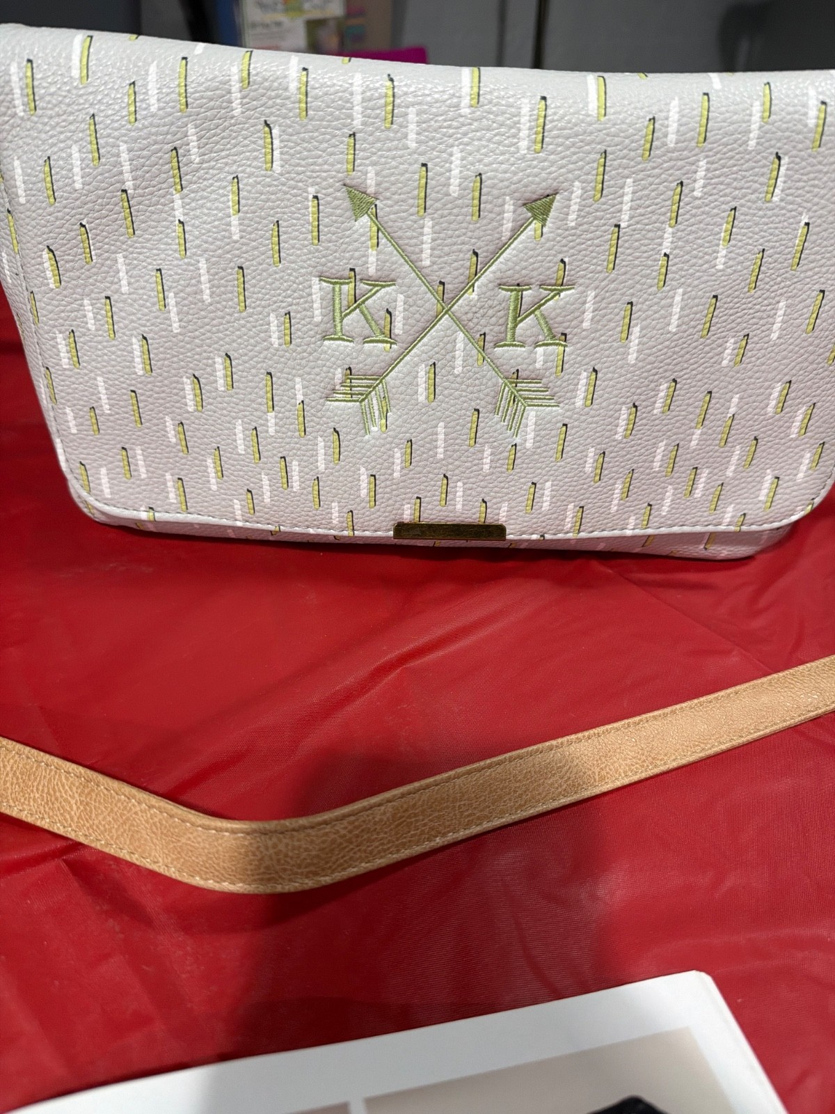 Thirty One DAY BY DAY CROSSBODY BAG DANCING DASH PEBBLE NEW W/TAGS