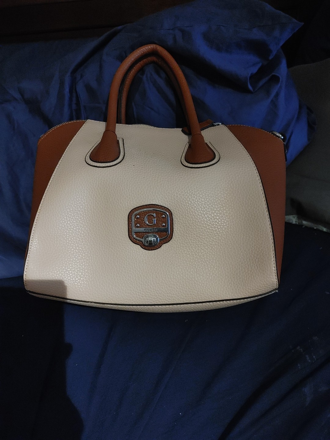guess purses and handbags
