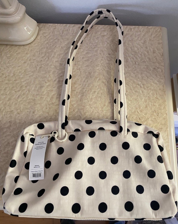 NWT Baggu Regular Nylon Bowler Bag – Cream + Polka Dot