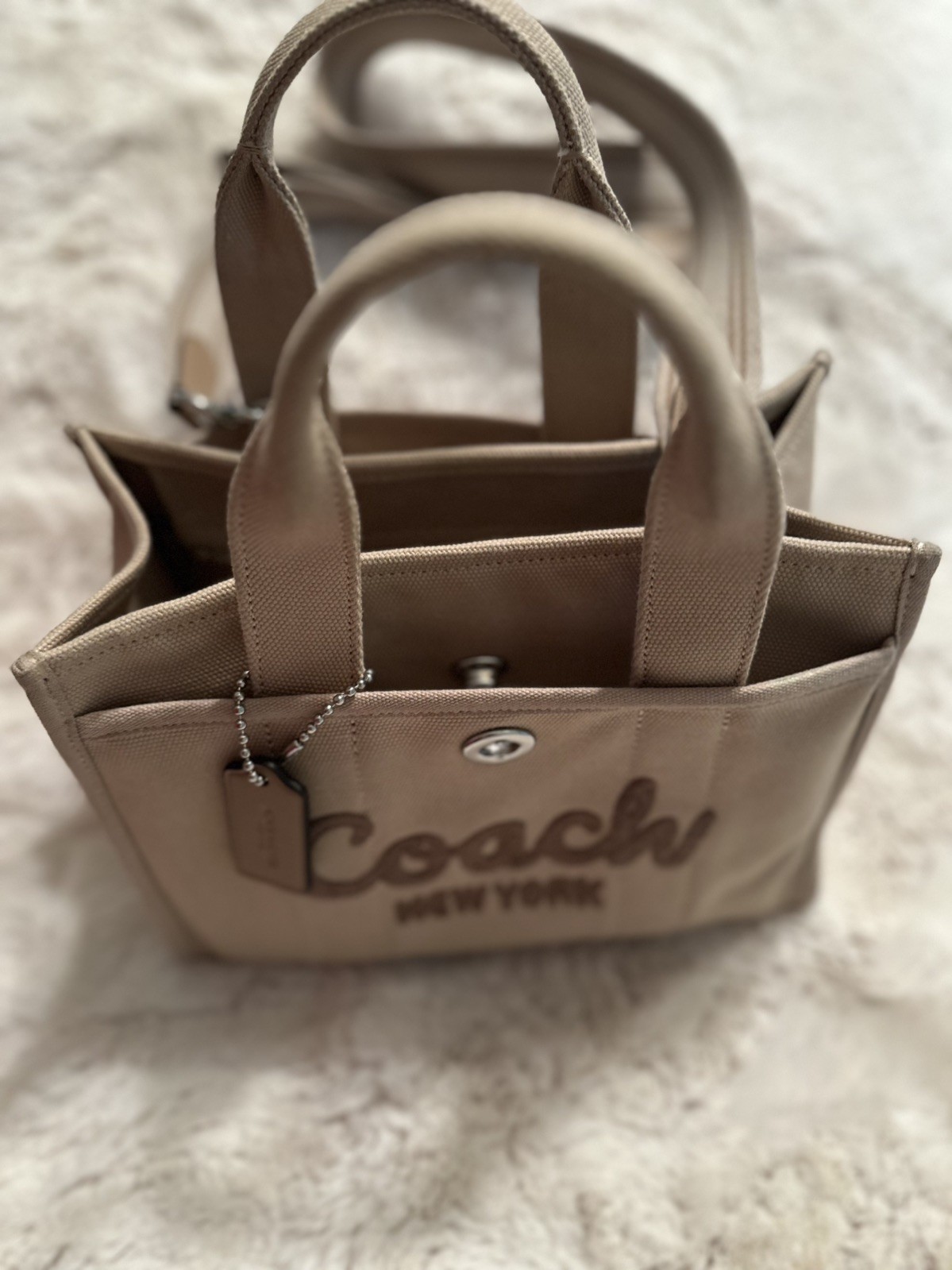 Coach Beige Logo Tote Bag Zipper Accent Double Handles Designer