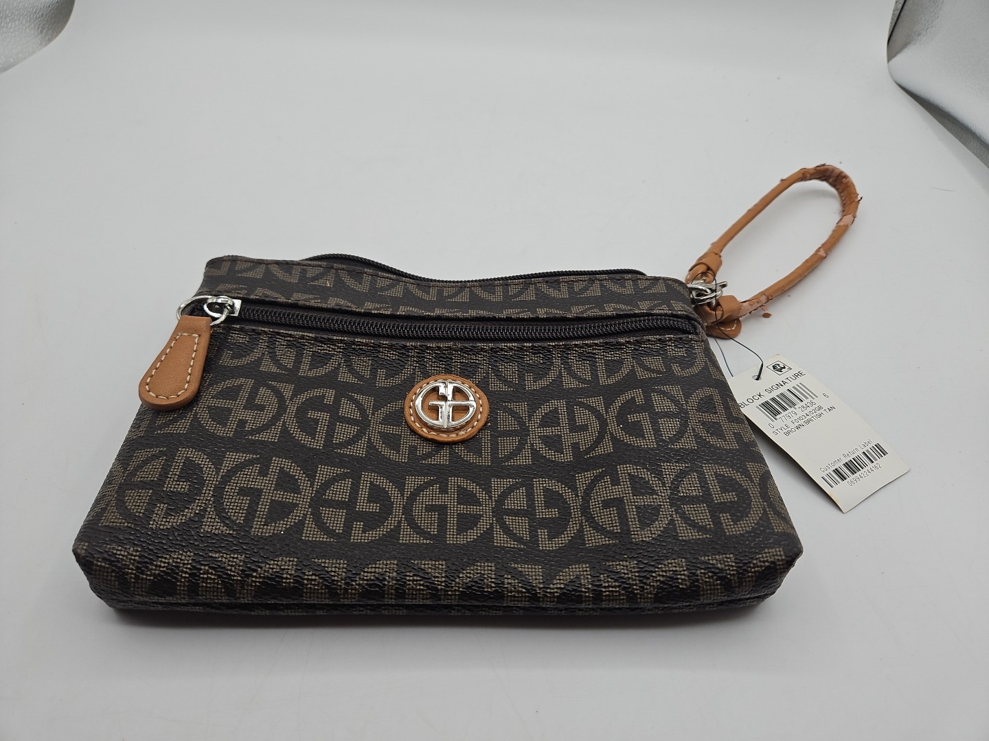 New Giani Bernini Block Signature Wristlet Brown/Tan 8x 5 Wrist Strap Peeling