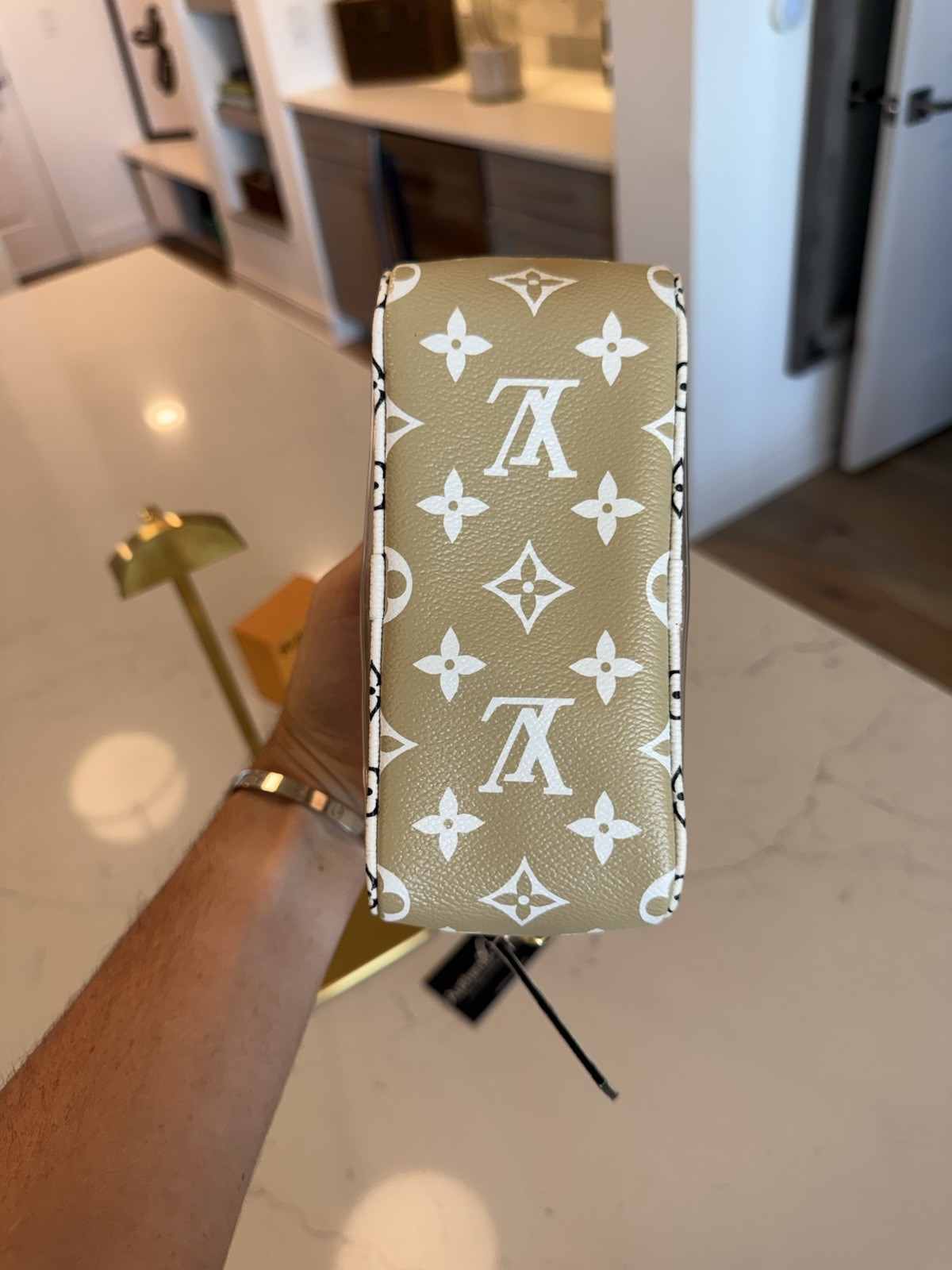Louis Vuitton Beach Pouch Giant Khaki Monogram Rare Clear Stadium Bag Limited
