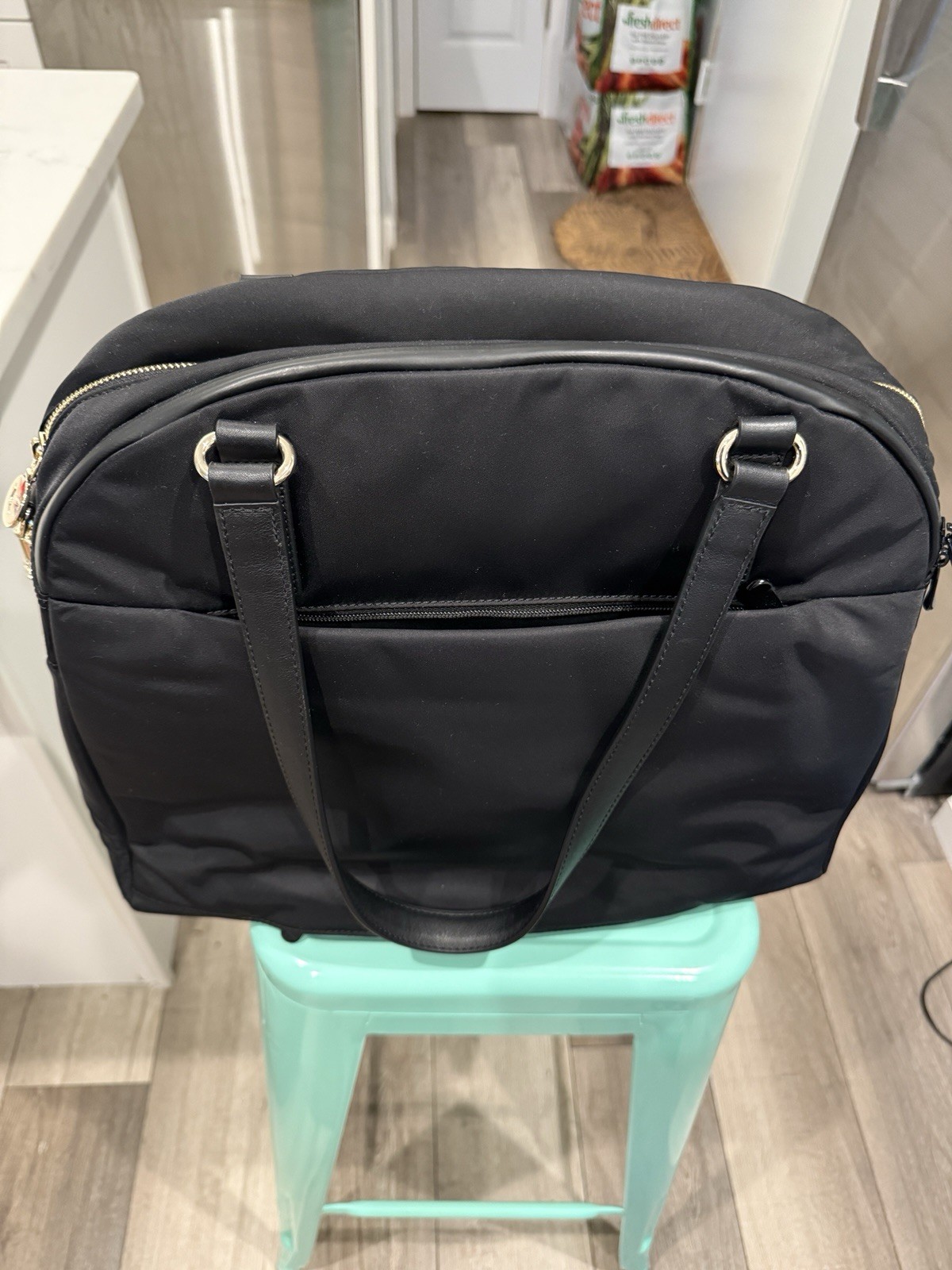 Lo & Sons – The O.G. 2 Large – Black Exterior / Gold Hardware / Grey Interior