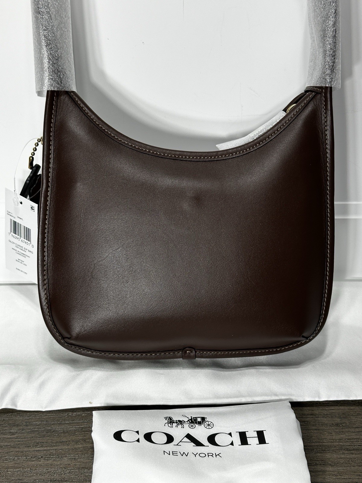 Coach Curve Zip Bag in Maple Glovetanned Leather CAF11 NWT