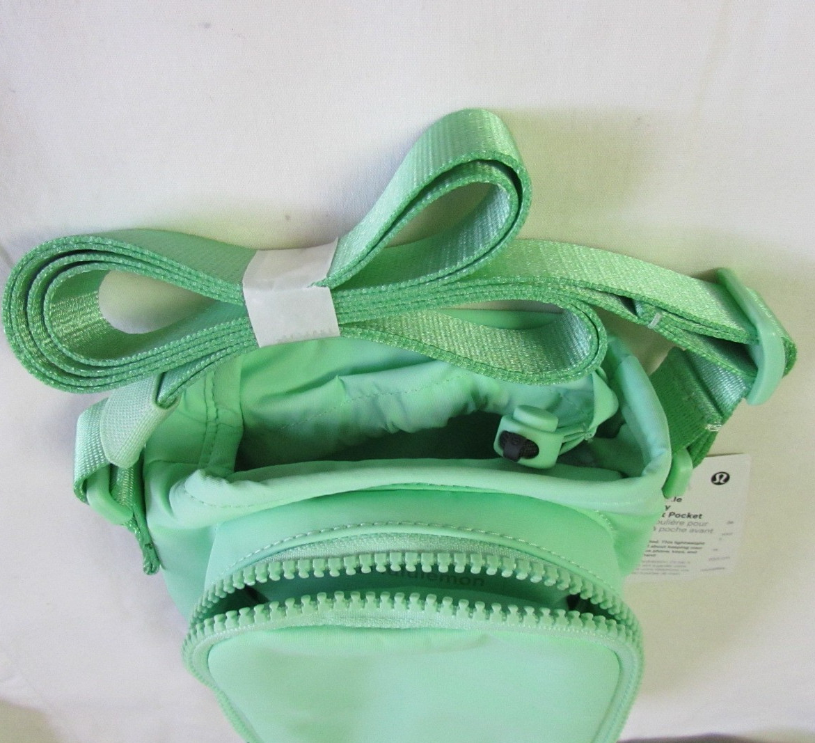 Lululemon Water Bottle Crossbody W/ Front Pocket 2L Citra Lime/Rainforest Green
