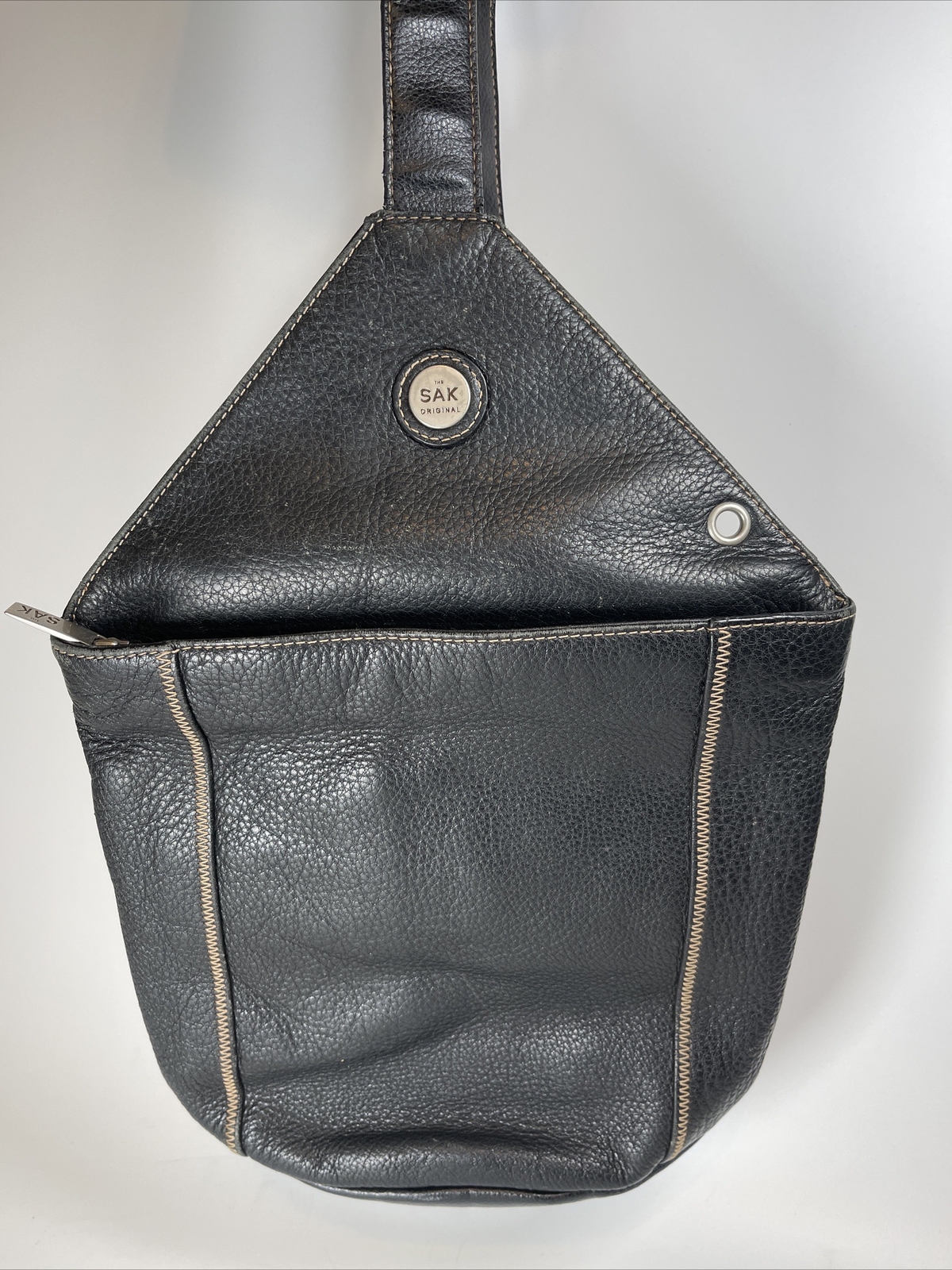 The Sak Purse Black Leather Made in China Pentagon Shape