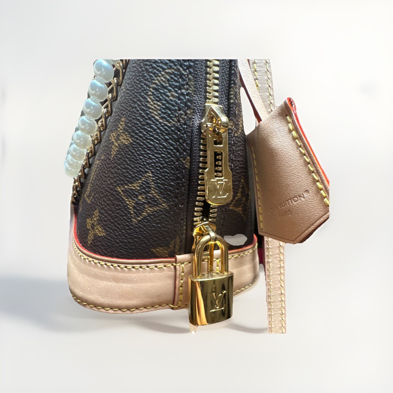 Louis Vuitton Alma BB Monogram Small Top Handle Zip Bag Brown/Beige Lock&Key