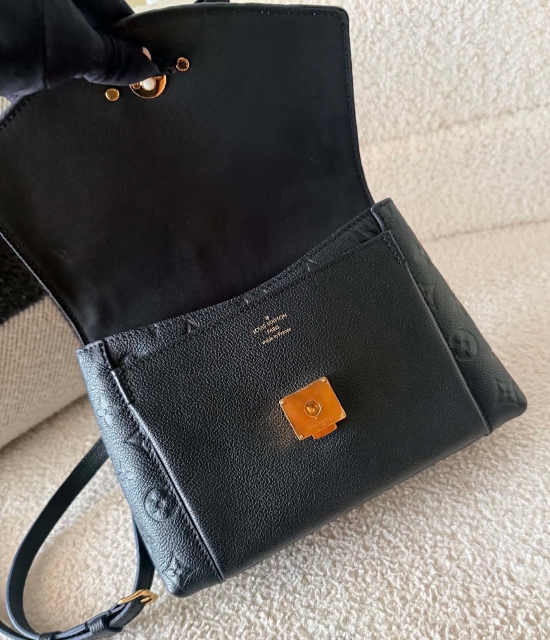Louis Vuitton Blanche Handbag Monogram Empreinte Leather BB-BLACK