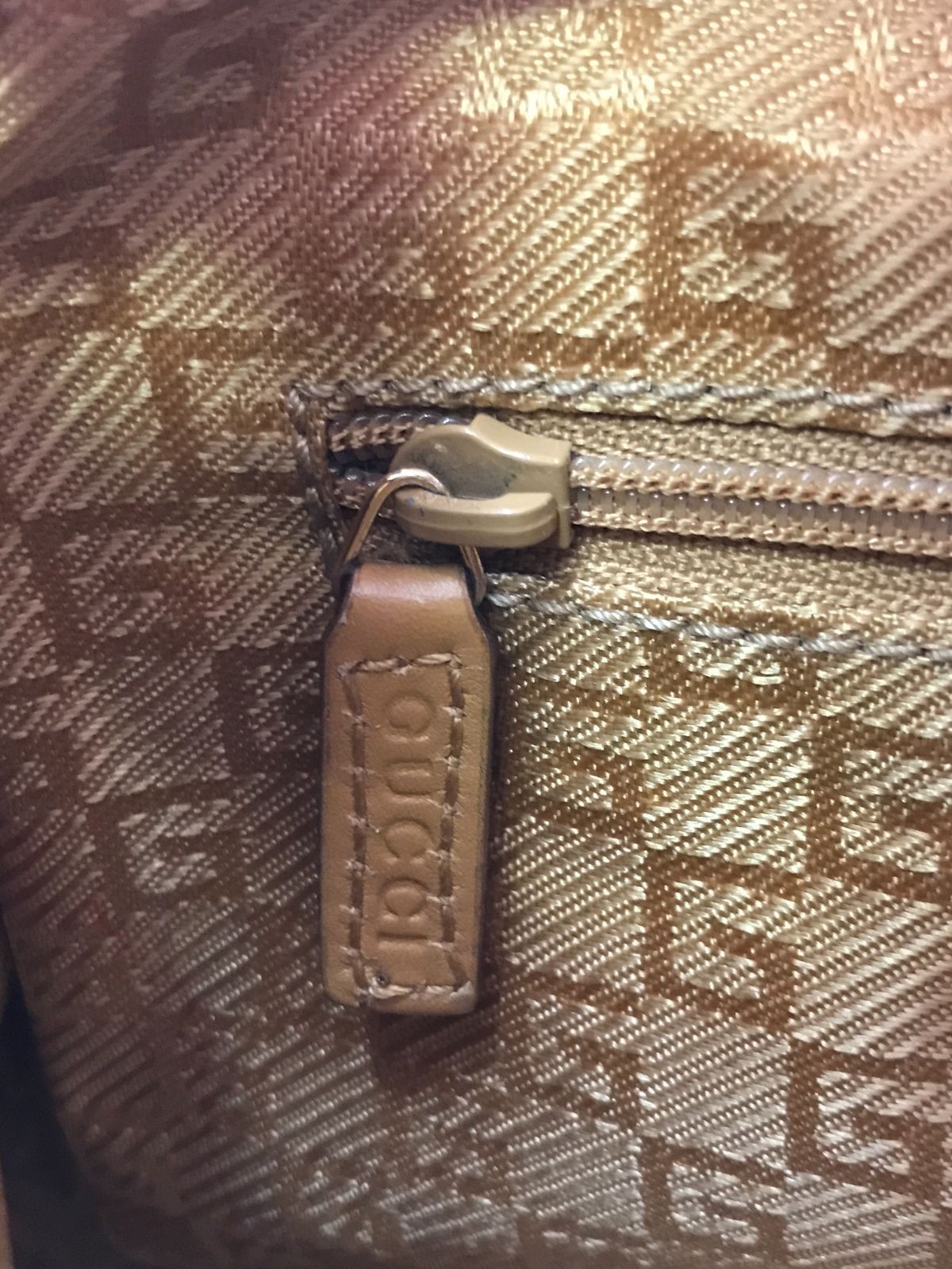 Authentic GUCCI Mini Boston Handbag Suede Leather G Logo Pattern 27.5cm Damaged