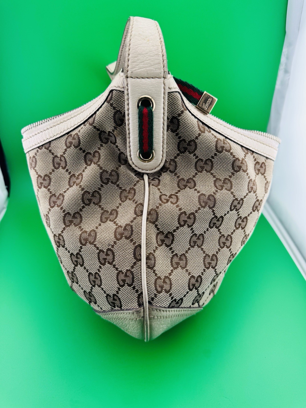 Gucci GG Monogram Crescent Shoulder Bag Ivory Trim/Strap Zip w Bag Charm