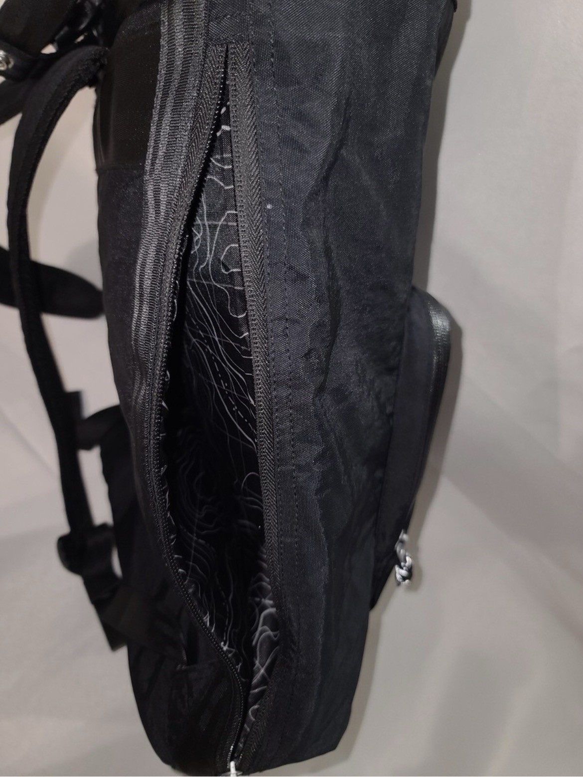 Steve Madden Black Drawstring Backpack w/ Zip Pocket, Buckle & Inner Pockets