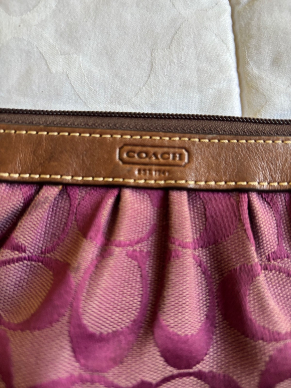 Vintage Coach Signature C Pleated Wristlet Berry Plum Brown Leather Y2K