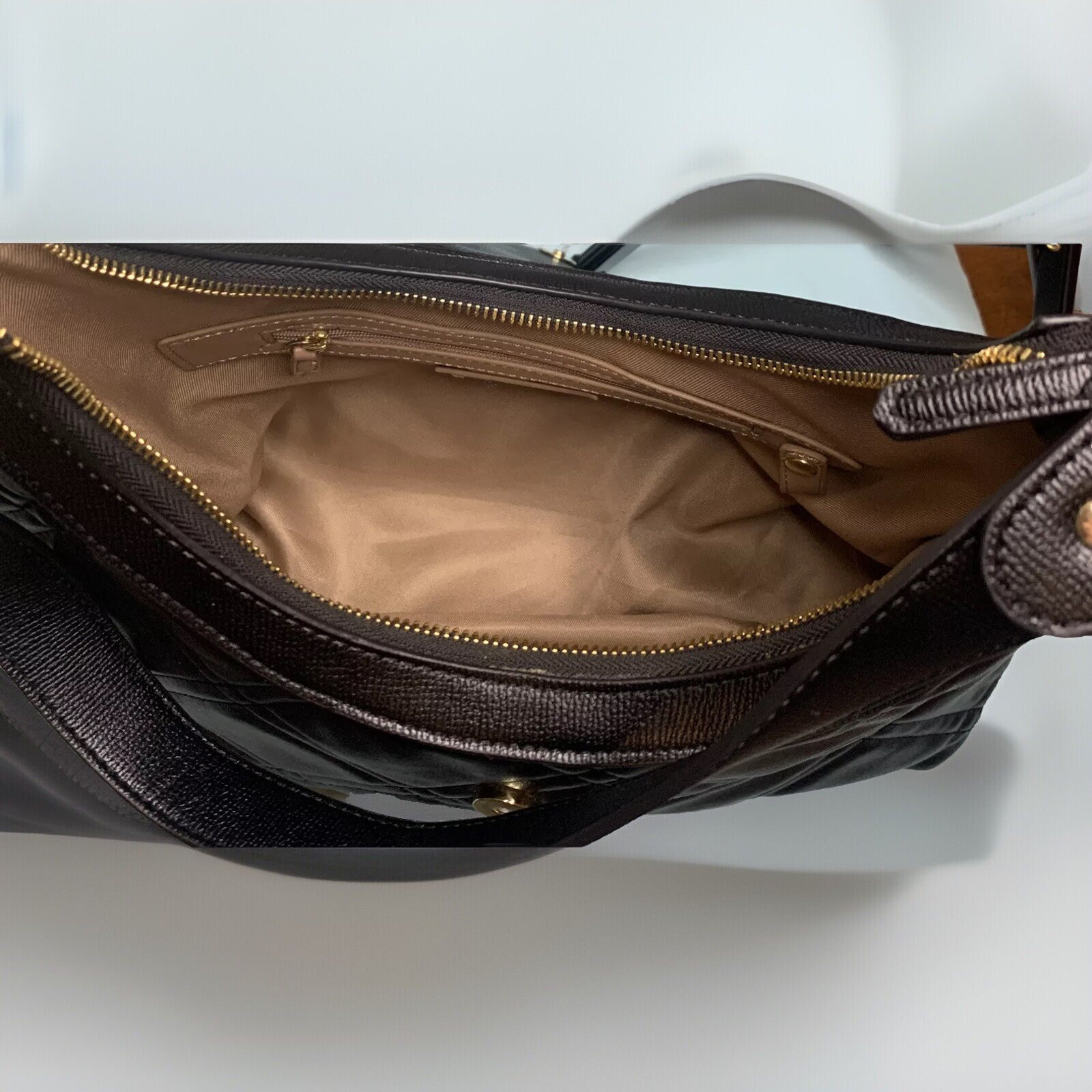 Woman’s Black Faux Leather Quilted Shoulder Handbag Full Zip Multi-Pockets