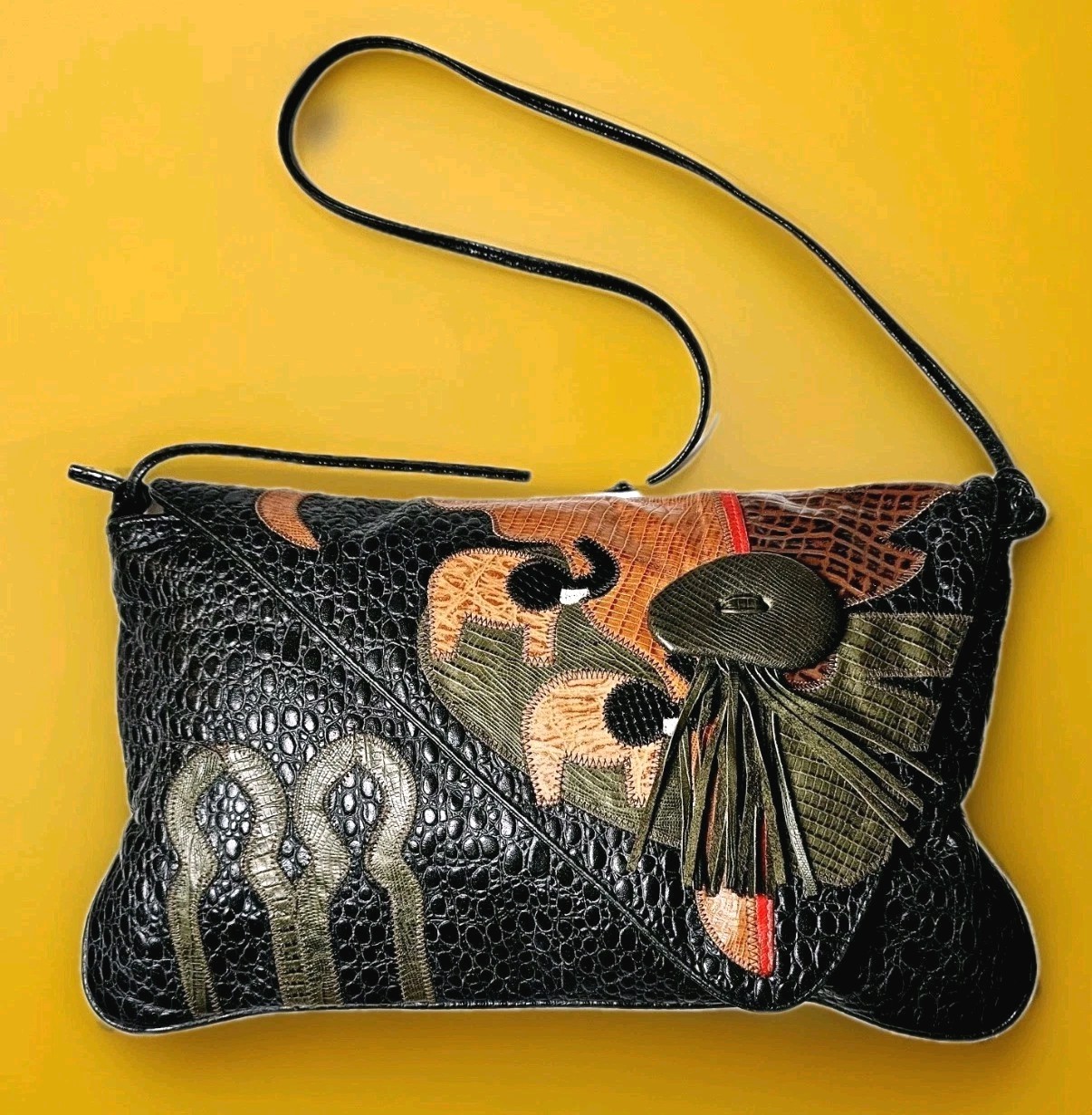 PINKY PEBBLE LEATHER CROSSBODY BAG 1980s ELEPHANTS TASSELS BLK VTG USA!