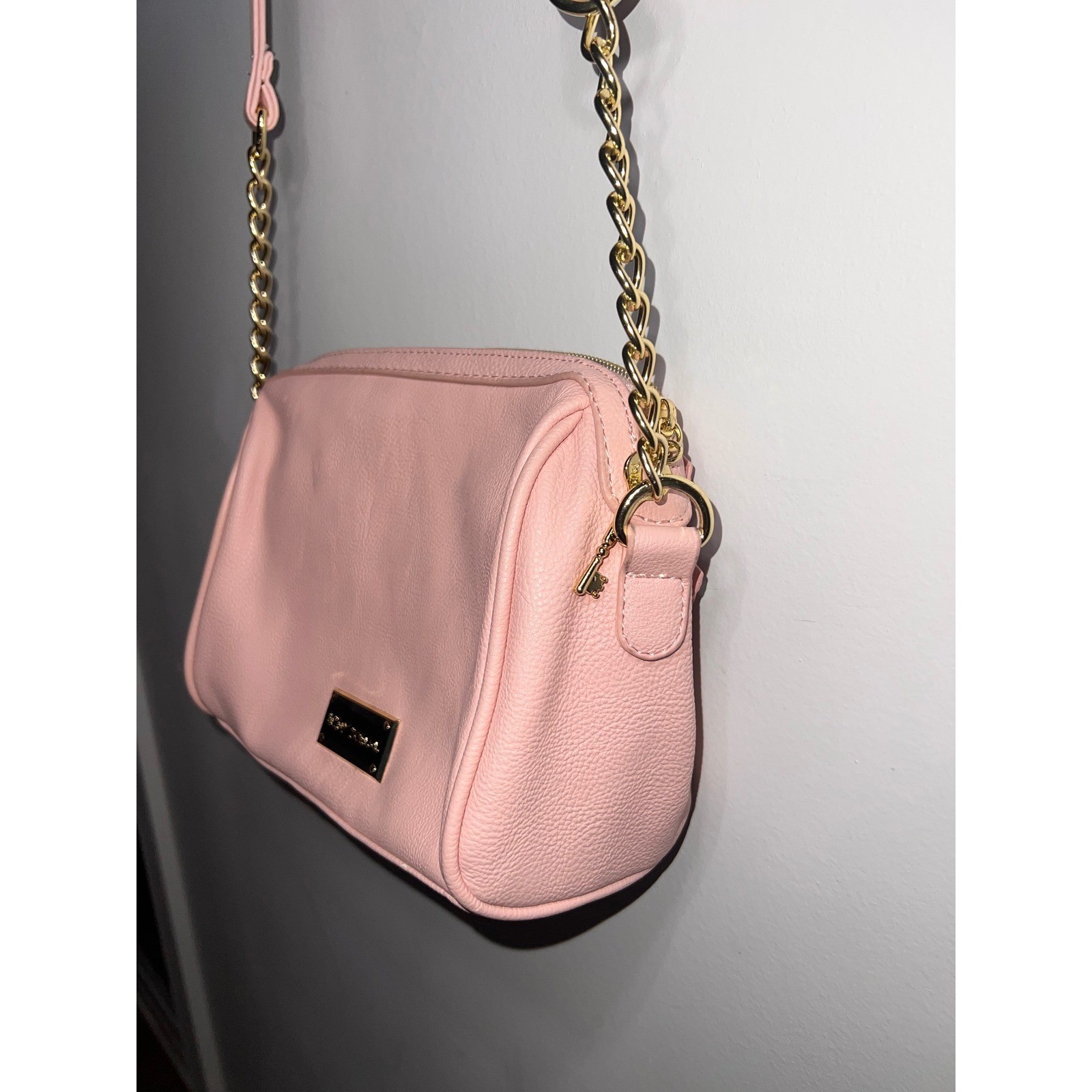 RARE Betsey Johnson Pink Sequin Bow Crossbody Bag Gold Hardware Heart Key Charm