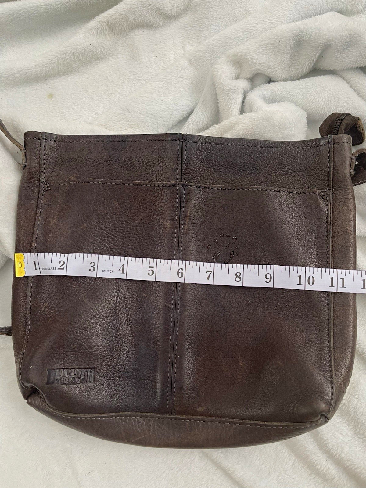 Duluth Trading Co Brown Pebbled Shoulder Bag Medium Solid Logo Accents