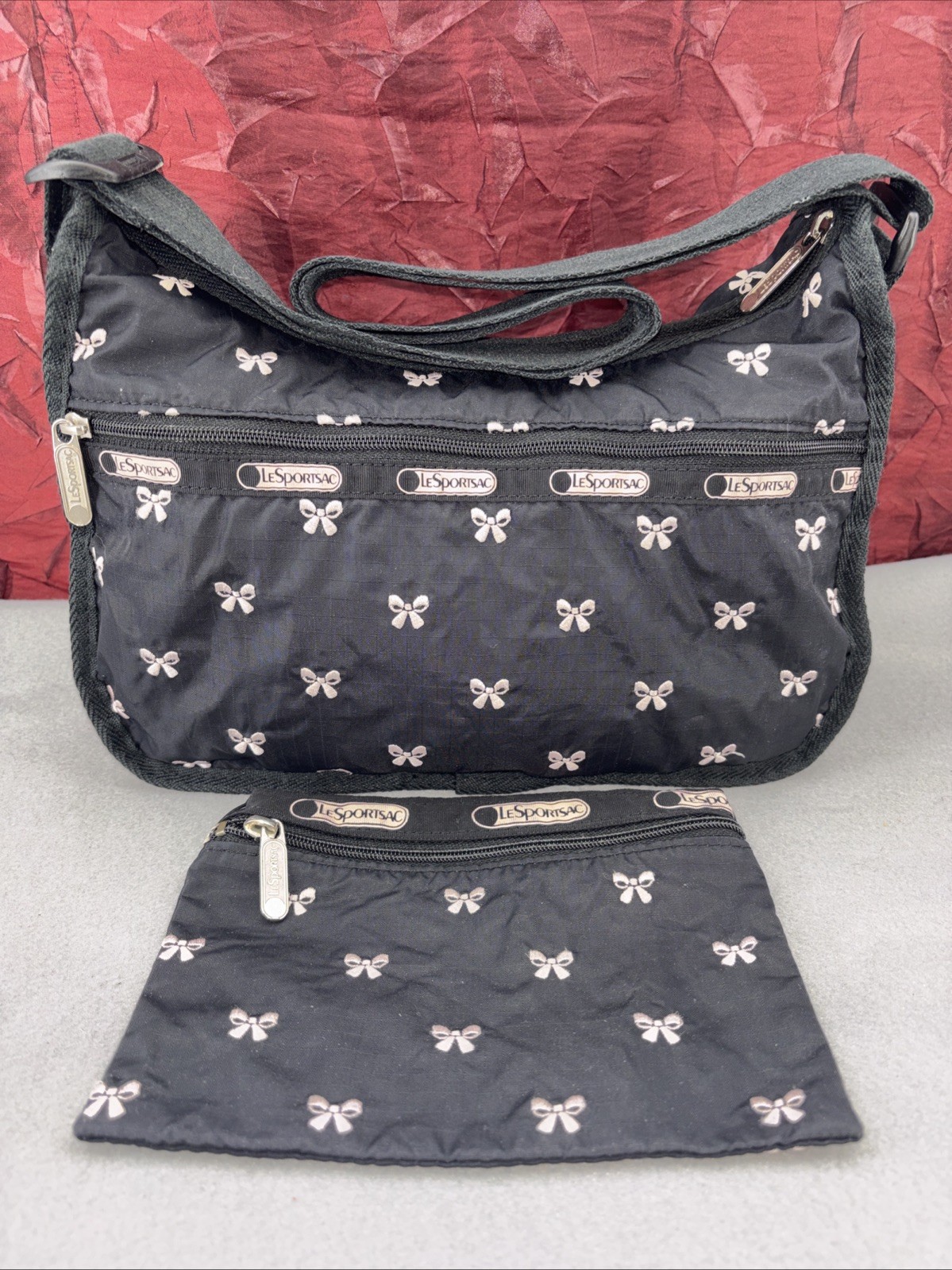 RARE LeSportSac Classic Hobo Embroidered BOWS Adjustable Crossbody W/Pouch GUC