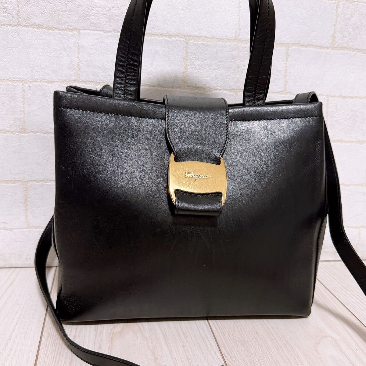 Salvatore Ferragamo Black Leather 2Way Shoulder Bag Gold Hardware Womens 25cm