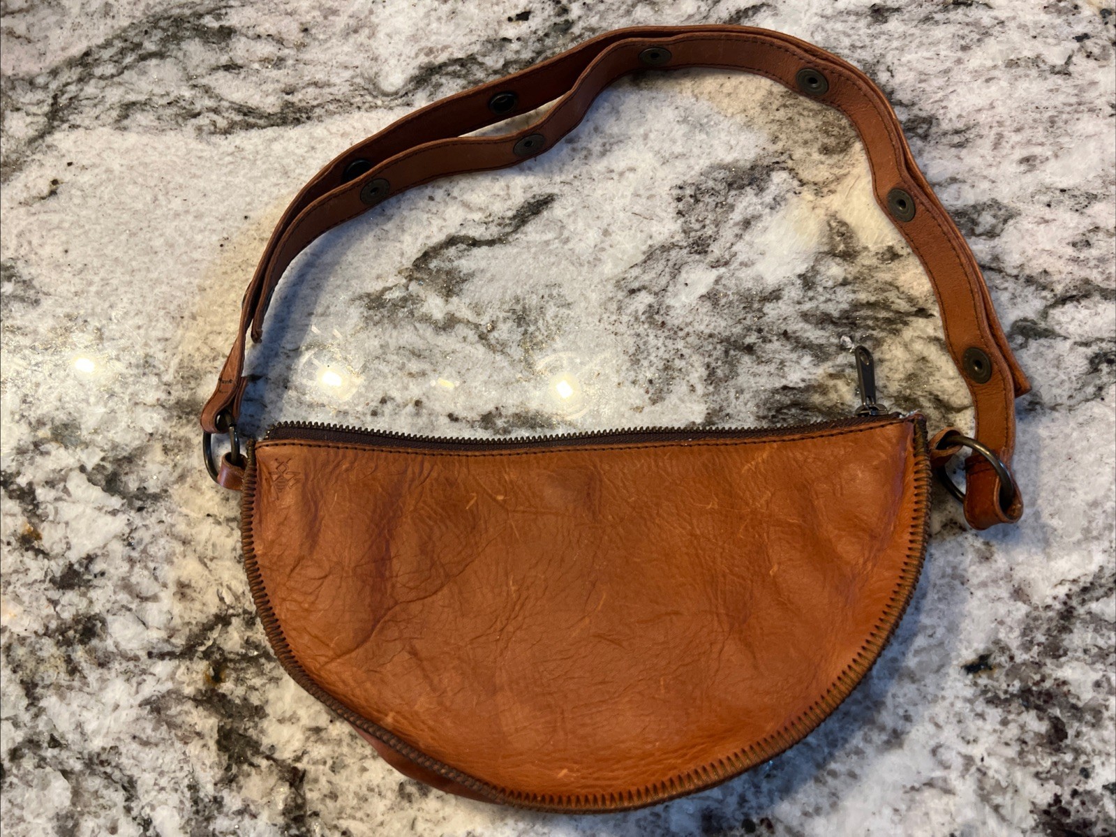 Lyons Leather Co The Bee Convertible Pouch Crossbody with Strap Boho Minimalist