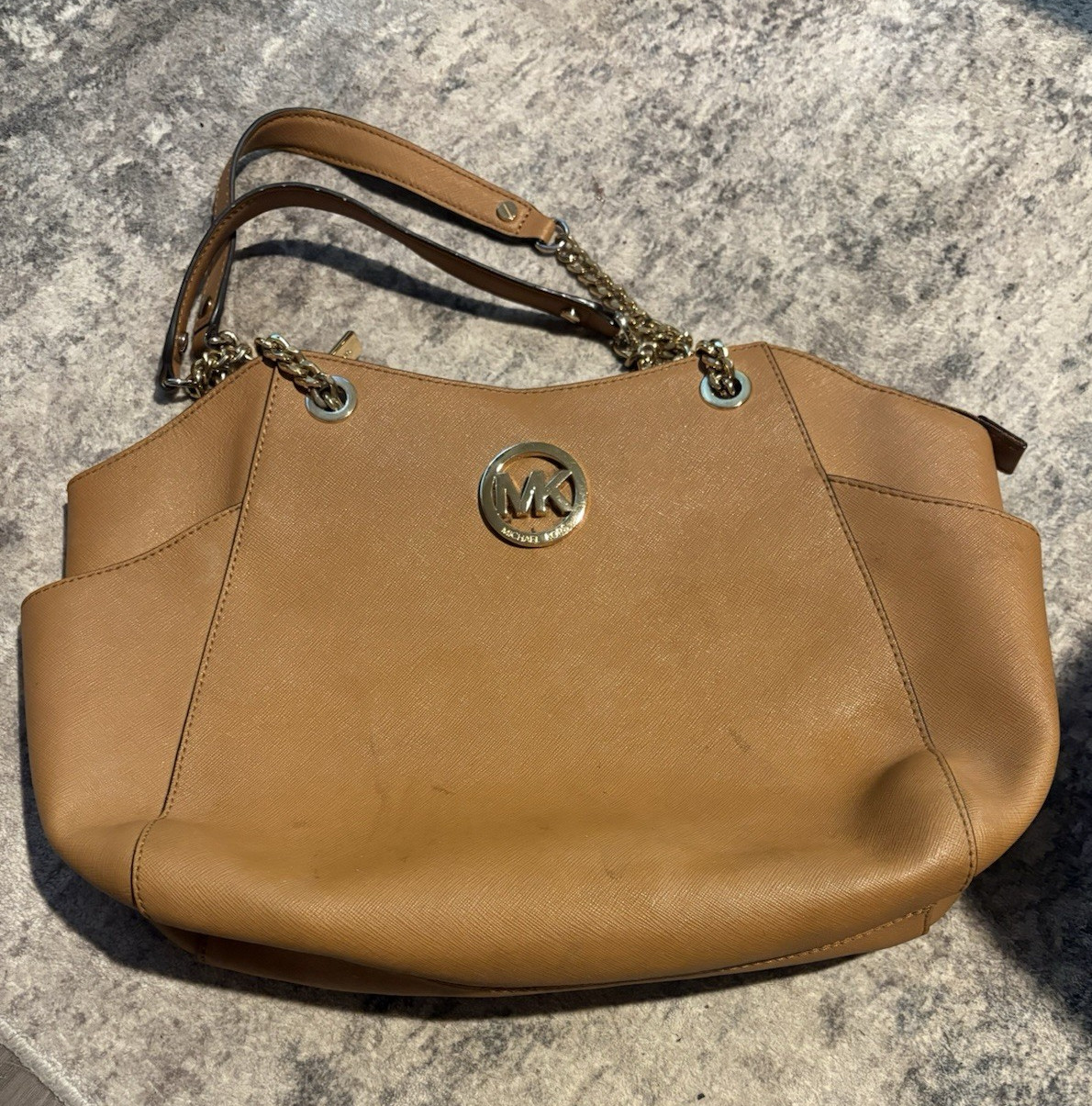 Michael Kors Tan Large Shoulder Bag Zip Closure Logo Accent Chain Strap Gold