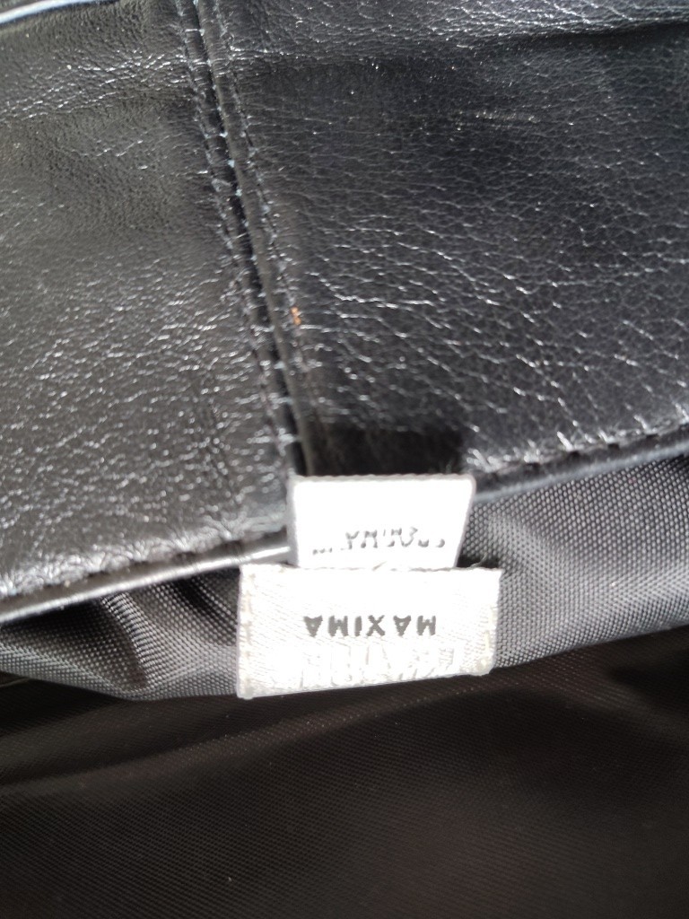 WILSONS LEATHER Maxima Black Leather Handbag Small Chic Vintage Purse