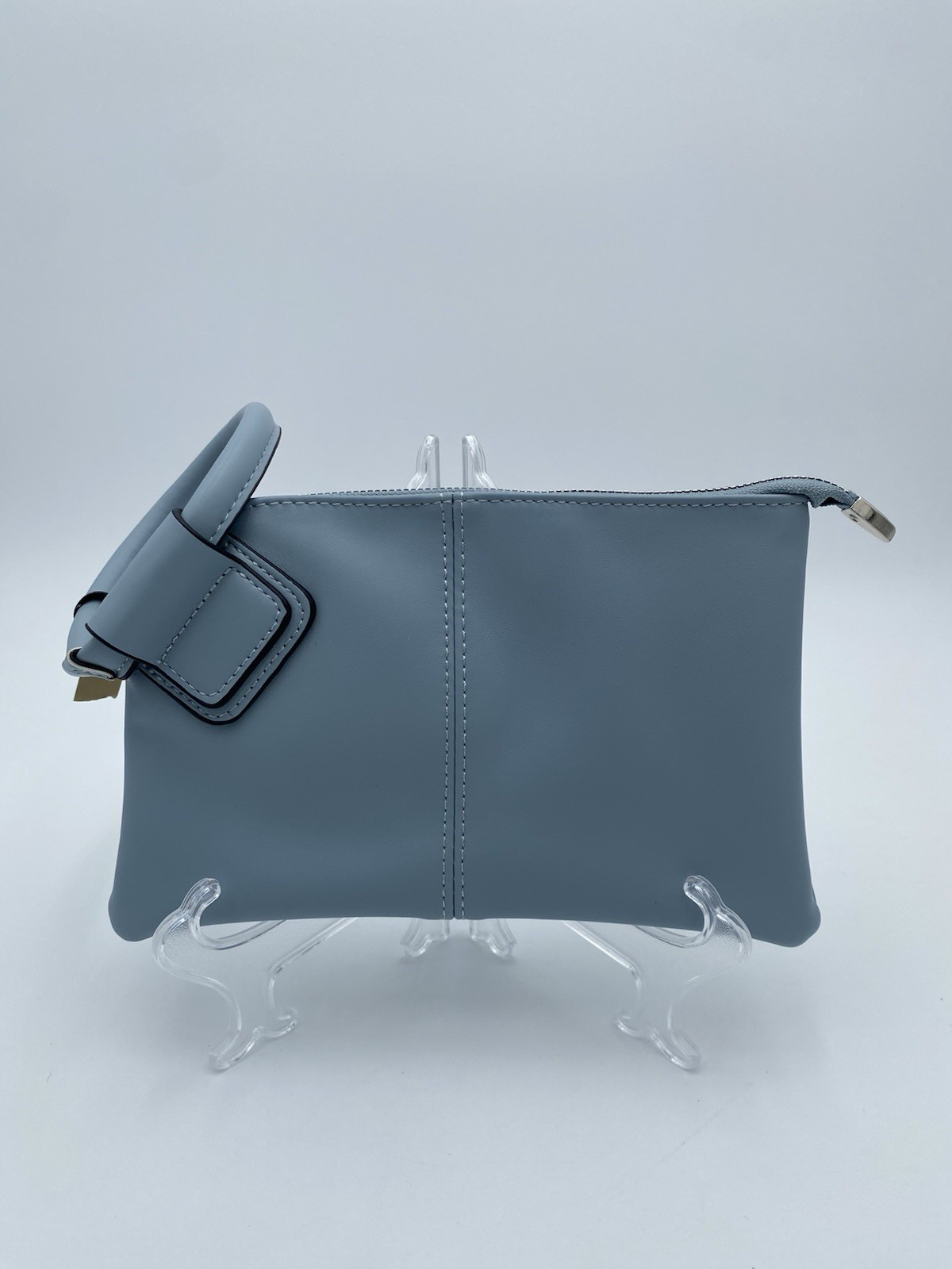 Coco + Carmen Wristlet Elegant Vegan Leather Handbag Light Blue Clutch NEW