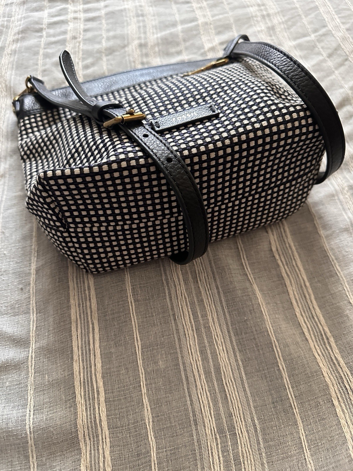 🗝️Fossil Women’s Fiona Large Crossbody Purse Handbag Black Key Pattern🗝️Charm